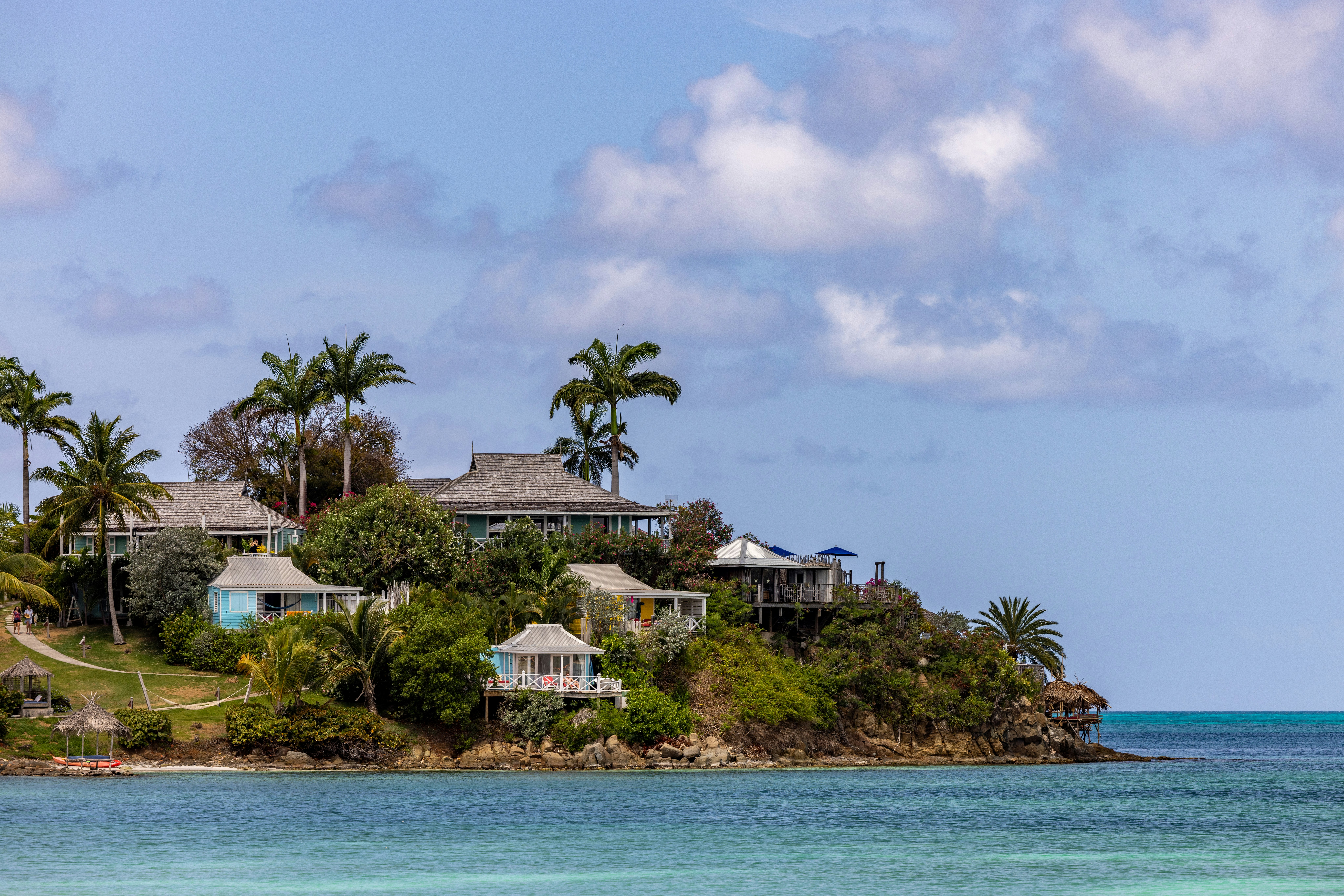 Wealthy Island Buyers Ignore Ten Thousand Dollar Housing Transaction Fees