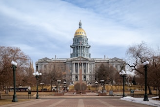 The colorado state capitol building stands tall.