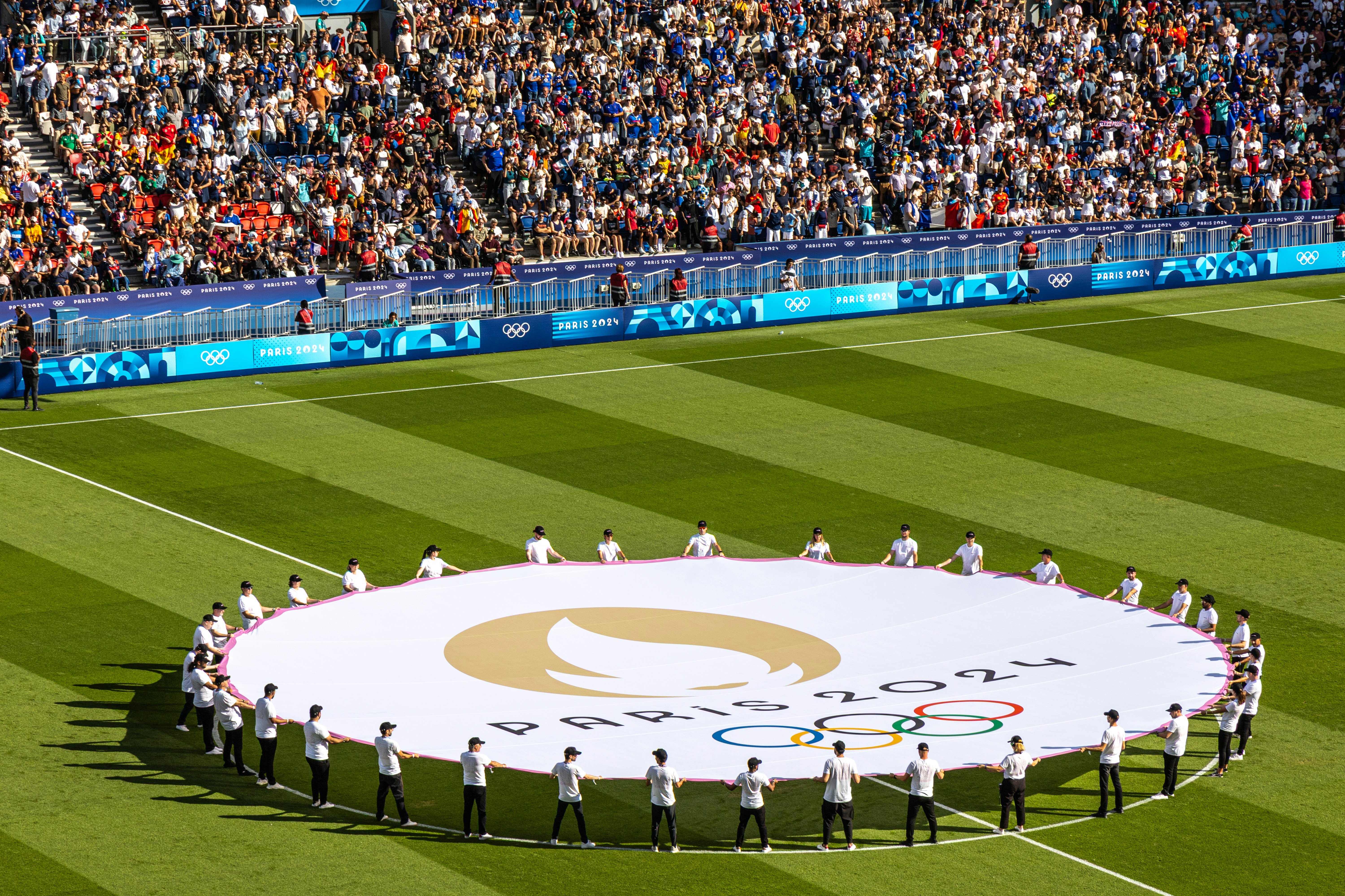 Tottenham vs Copenhagen: Fans' Heartfelt Good Luck Wishes