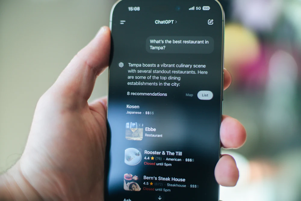 Someone using ChatGPT to find a restaurant
