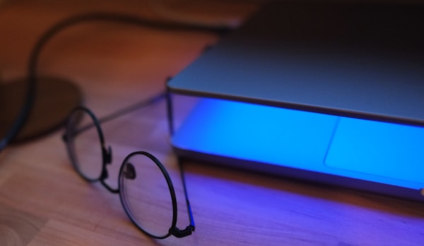 ブルーライトカットメガネとPC（2026年2月現在）