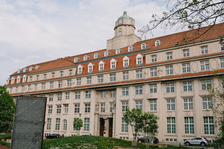 EBS Universität für Wirtschaft und Recht