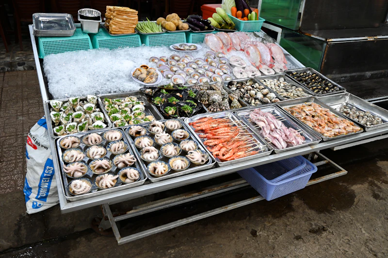 Hải sản tươi trên đá