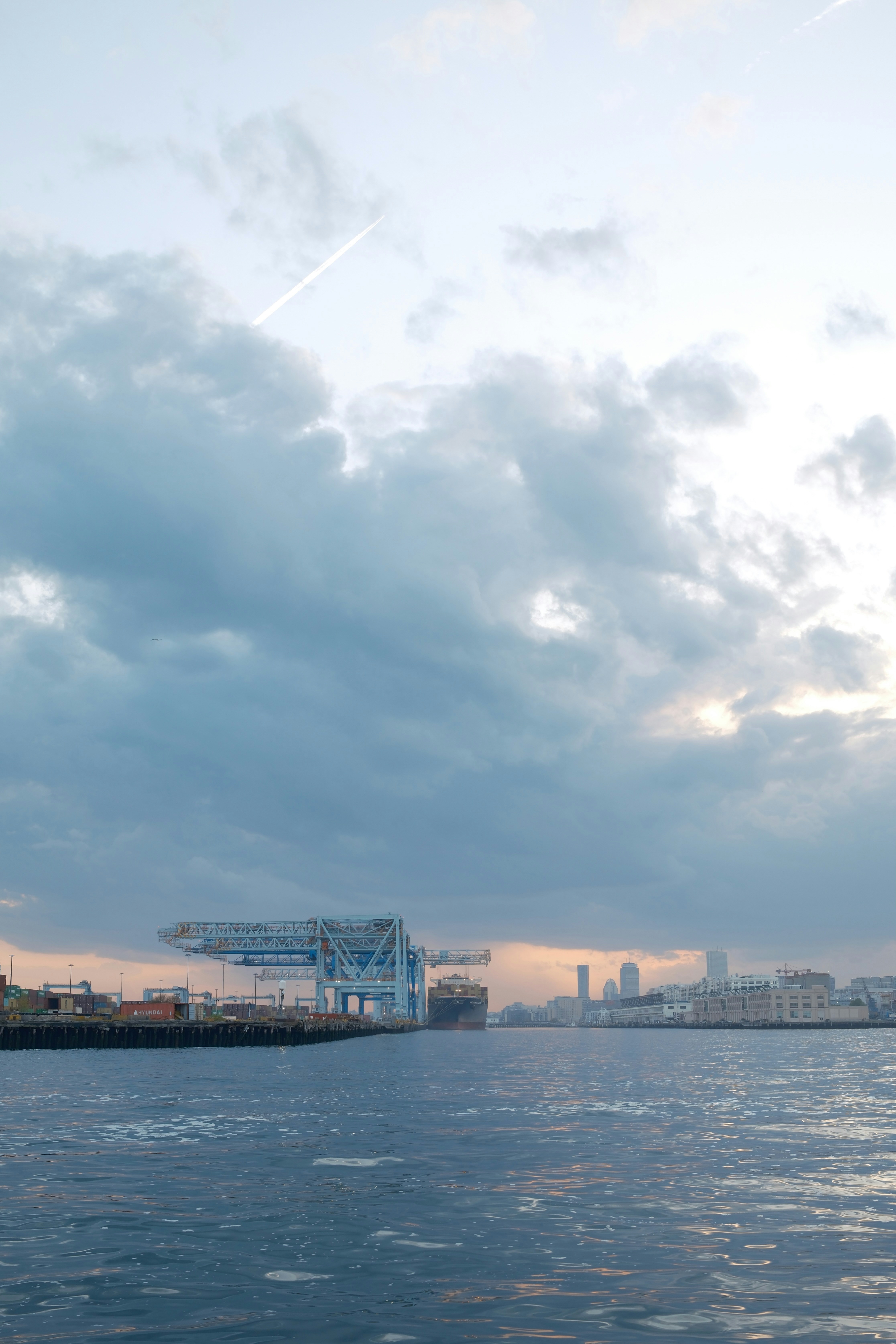 Photo by leonbredella