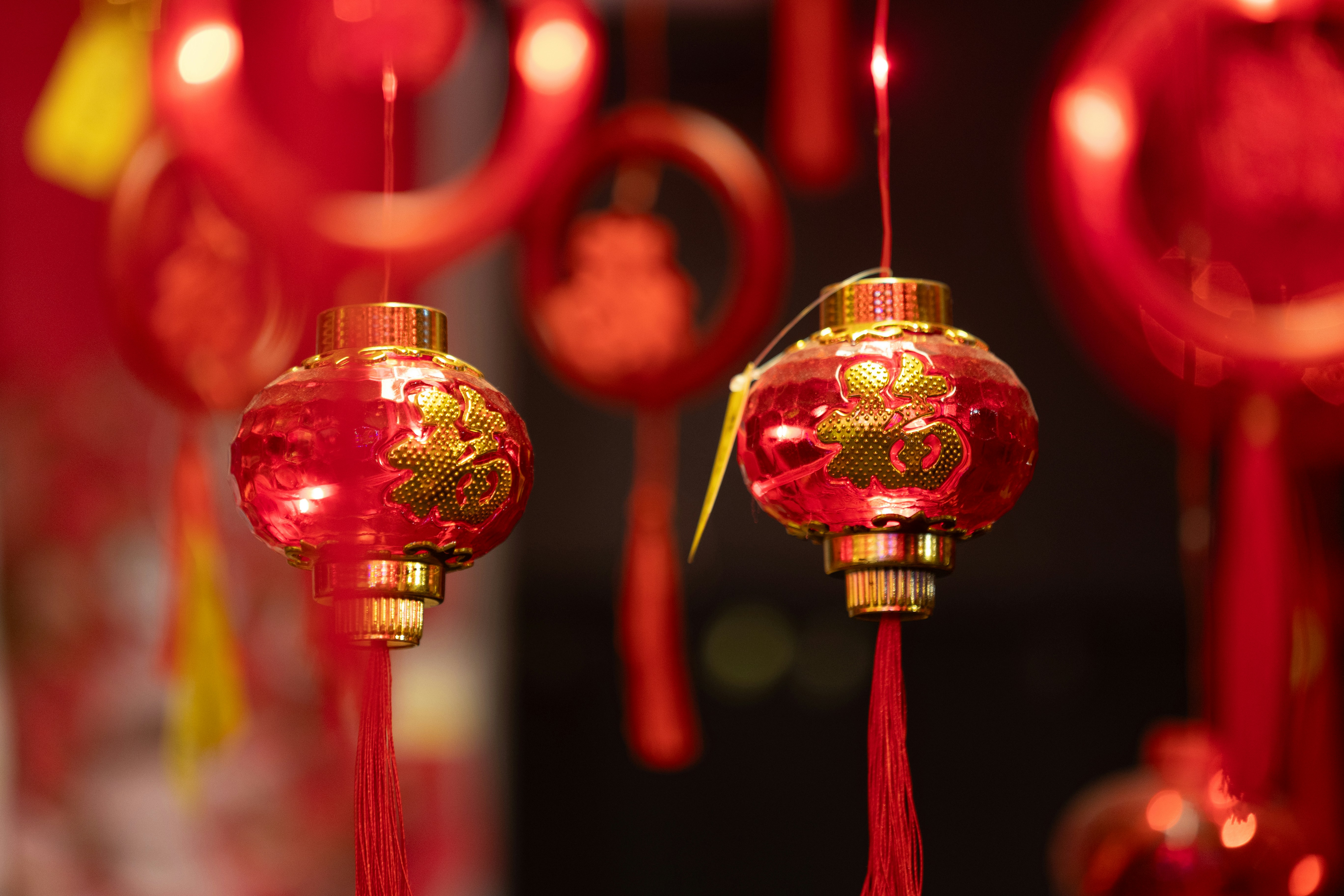 Diwali Sale 2023: Your Ultimate Guide to Festival Shopping & Joyful Gifting