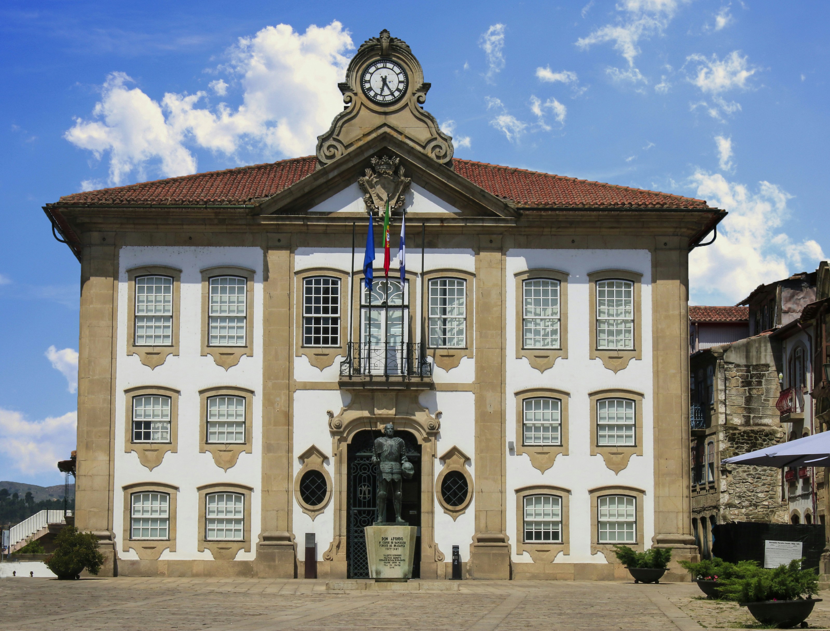 Courthouse exterior - what is the average payout for tylenol autism lawsuit