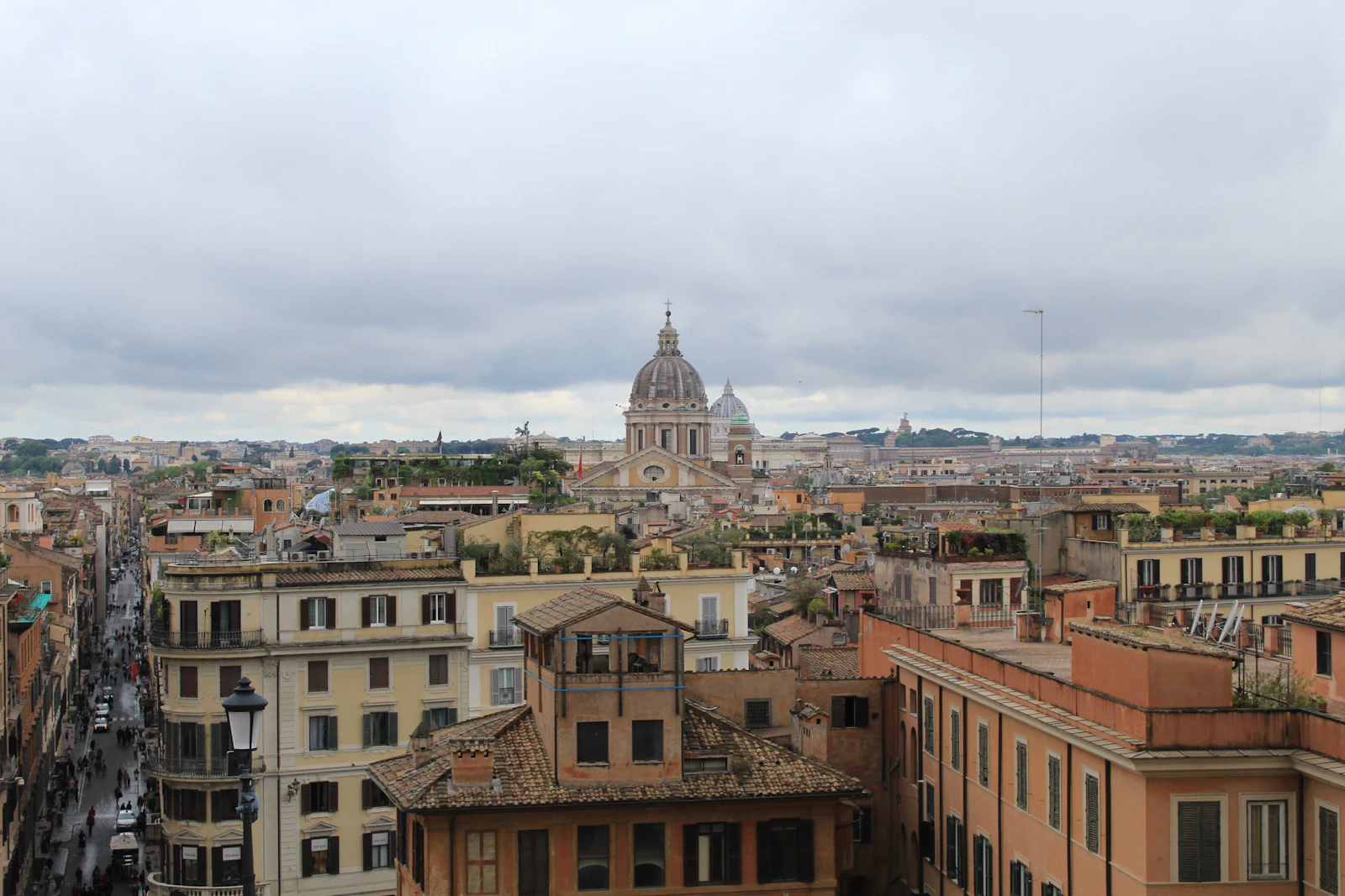 Inside Hotel de la Ville's Rooftop Kitchen Under Chef Fulvio Pierangelini