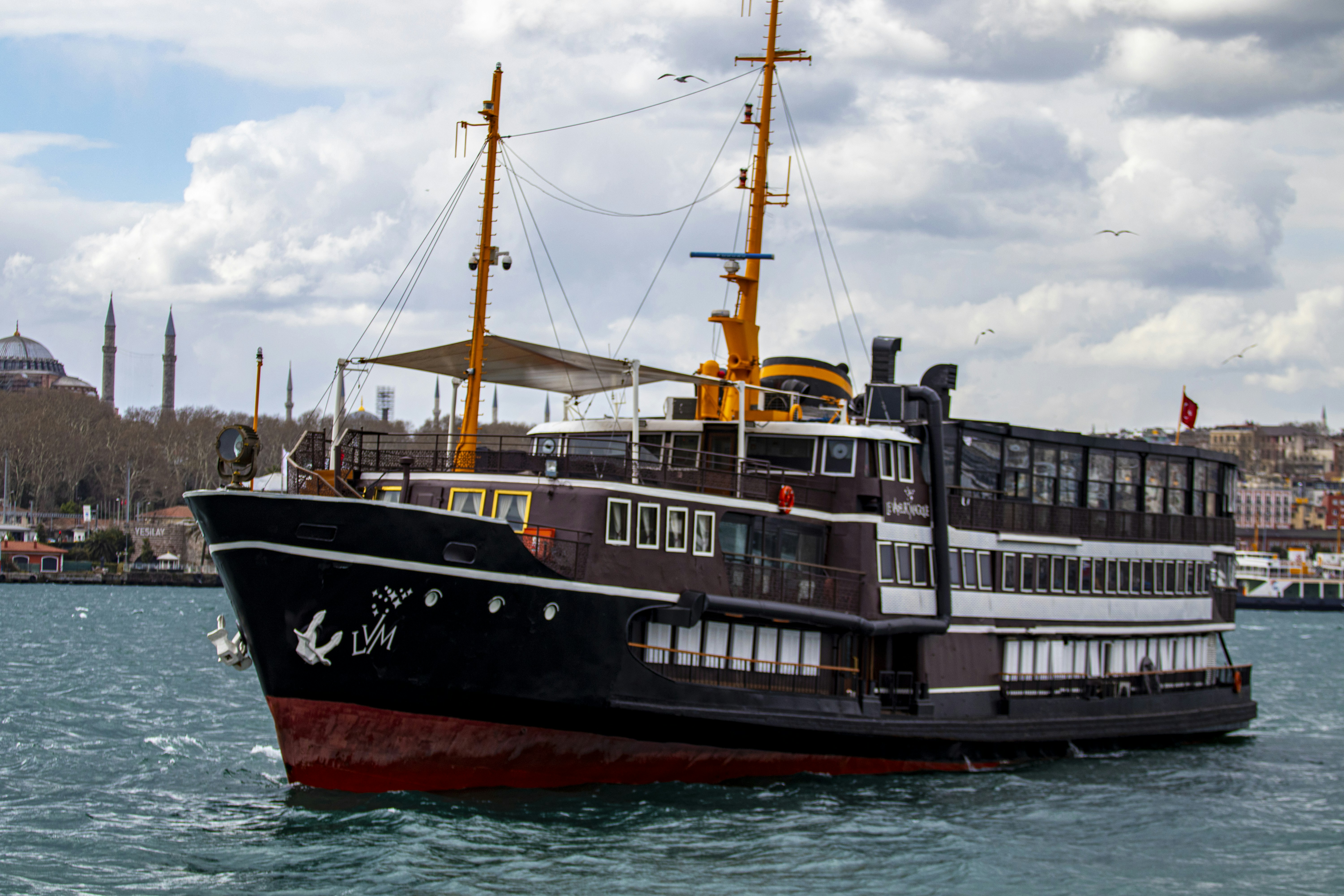 Photo by servetphotograph