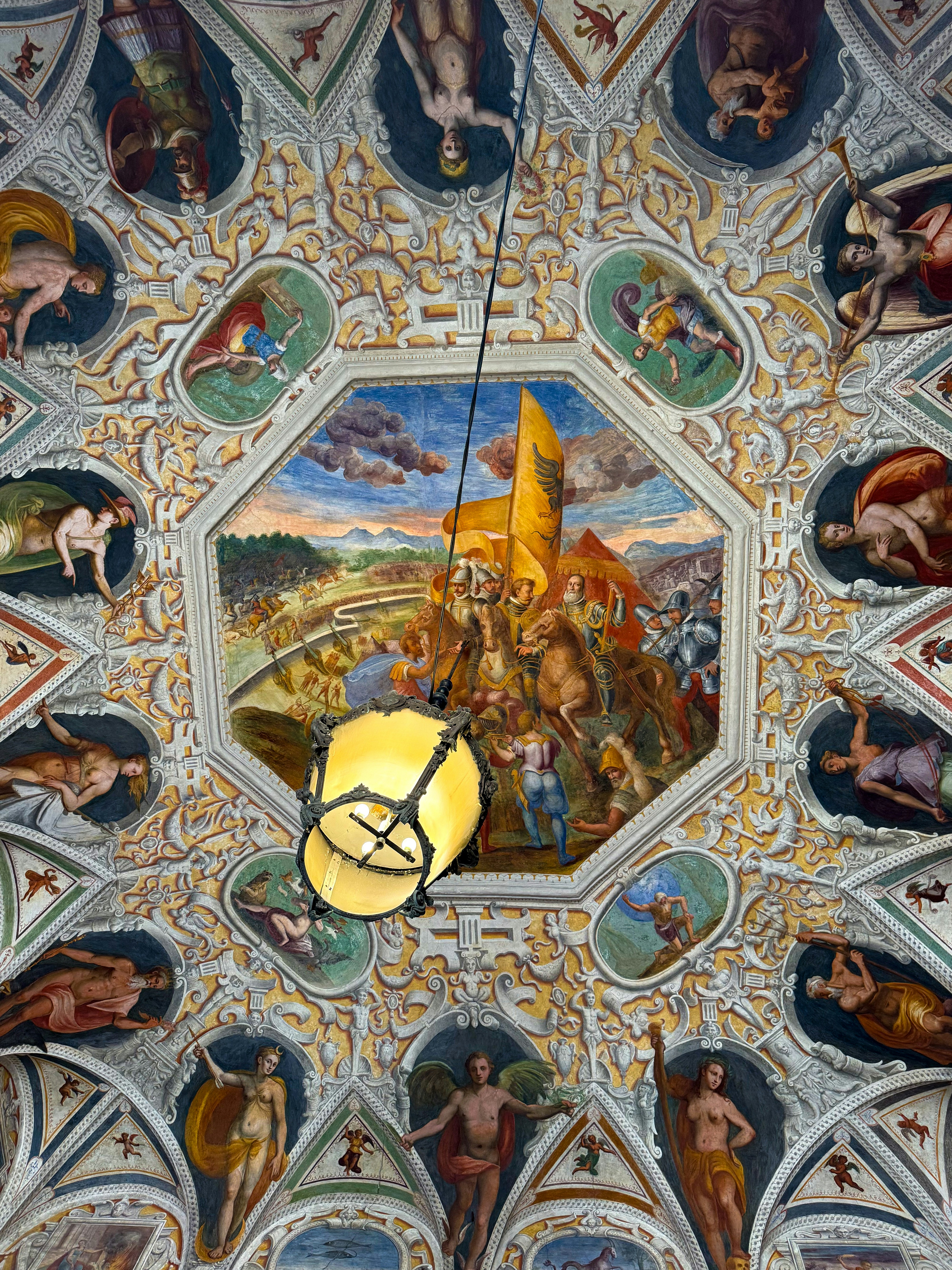 Photo by katekasiutich