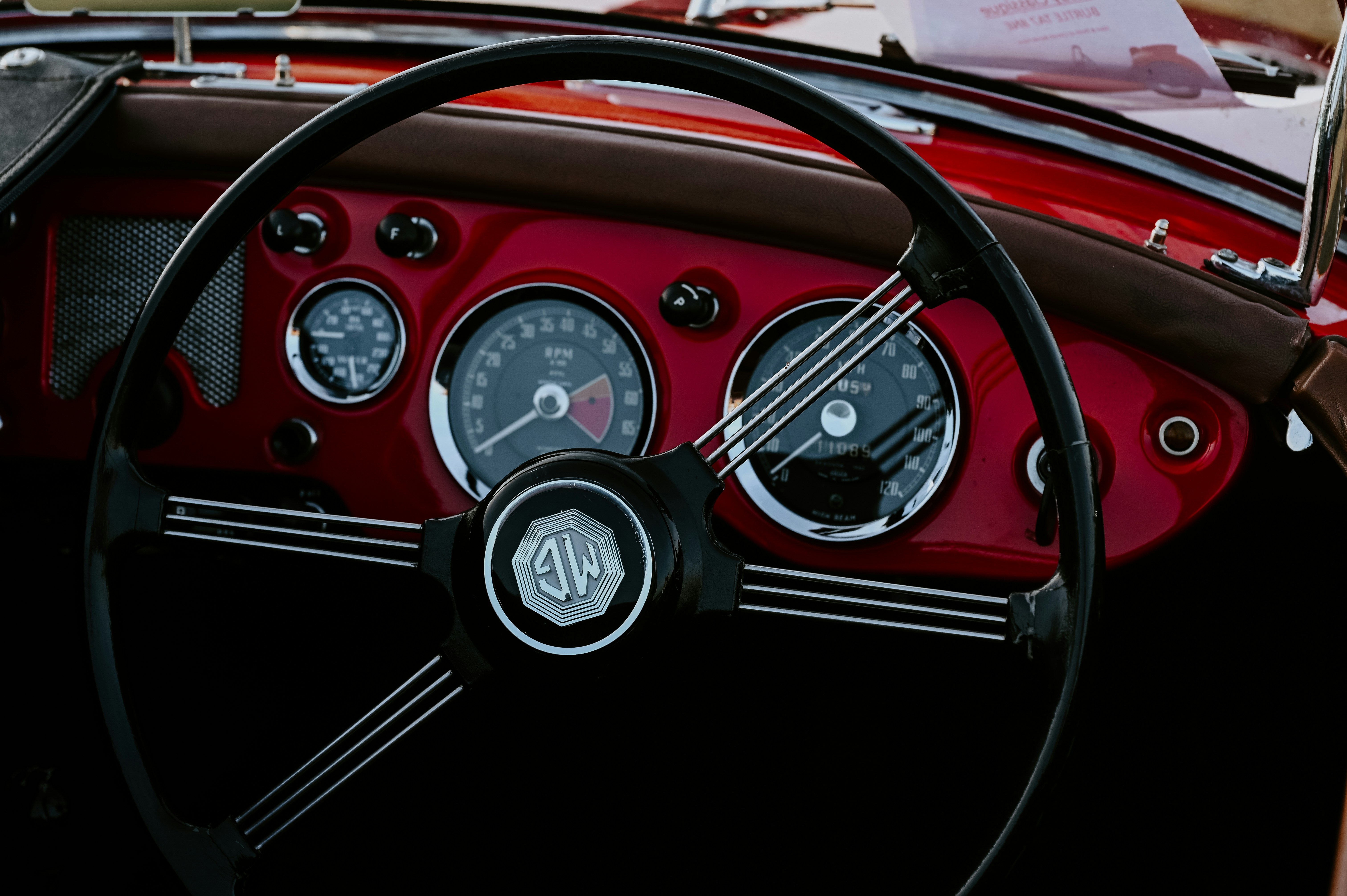Old MG dashboard