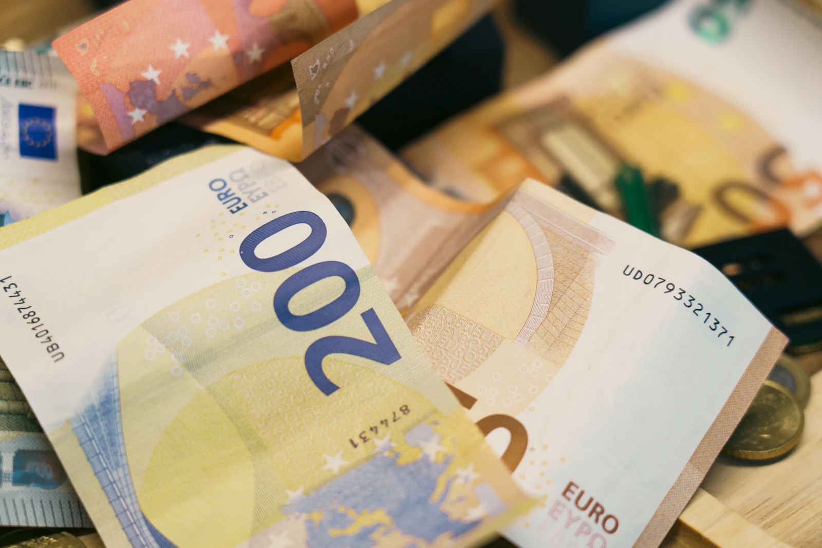 Artikelbild für: Der Markt für Euro-Stablecoins wuchs um 128 Prozent, sechs Token fielen raus