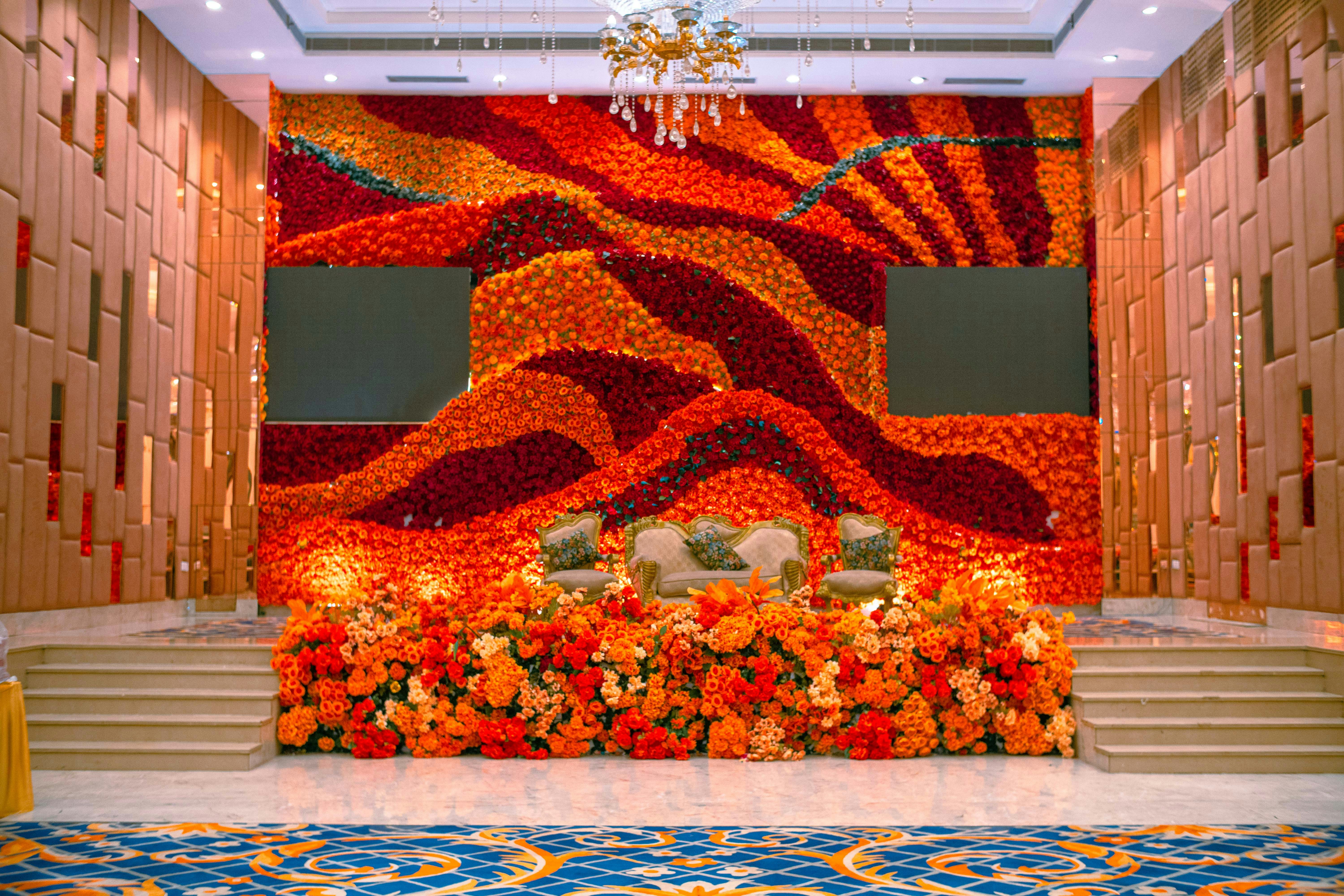 Luxury saffron display
