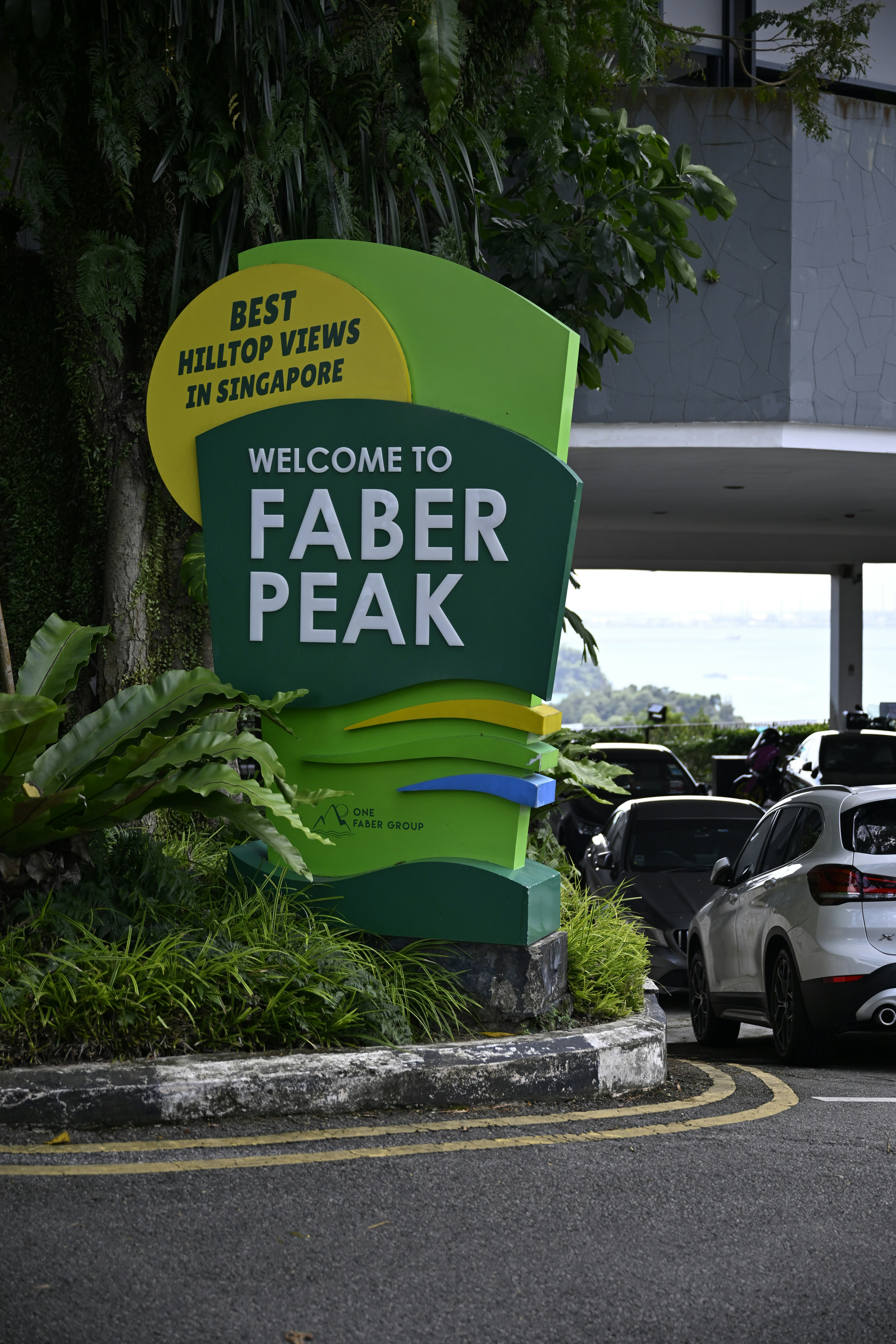 Welcome sign for faber peak, singapore.