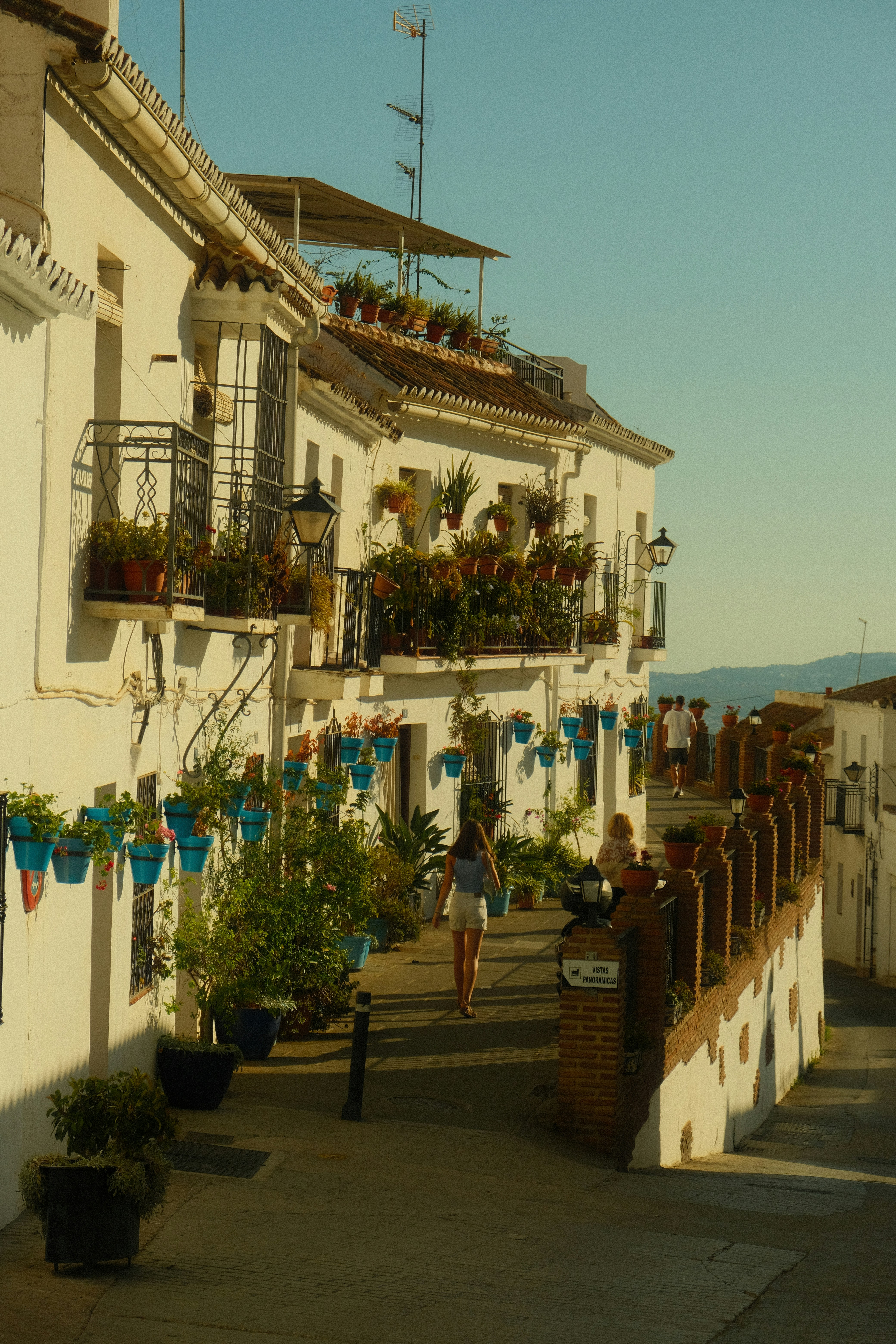 Fotomural A charming street in a spanish village