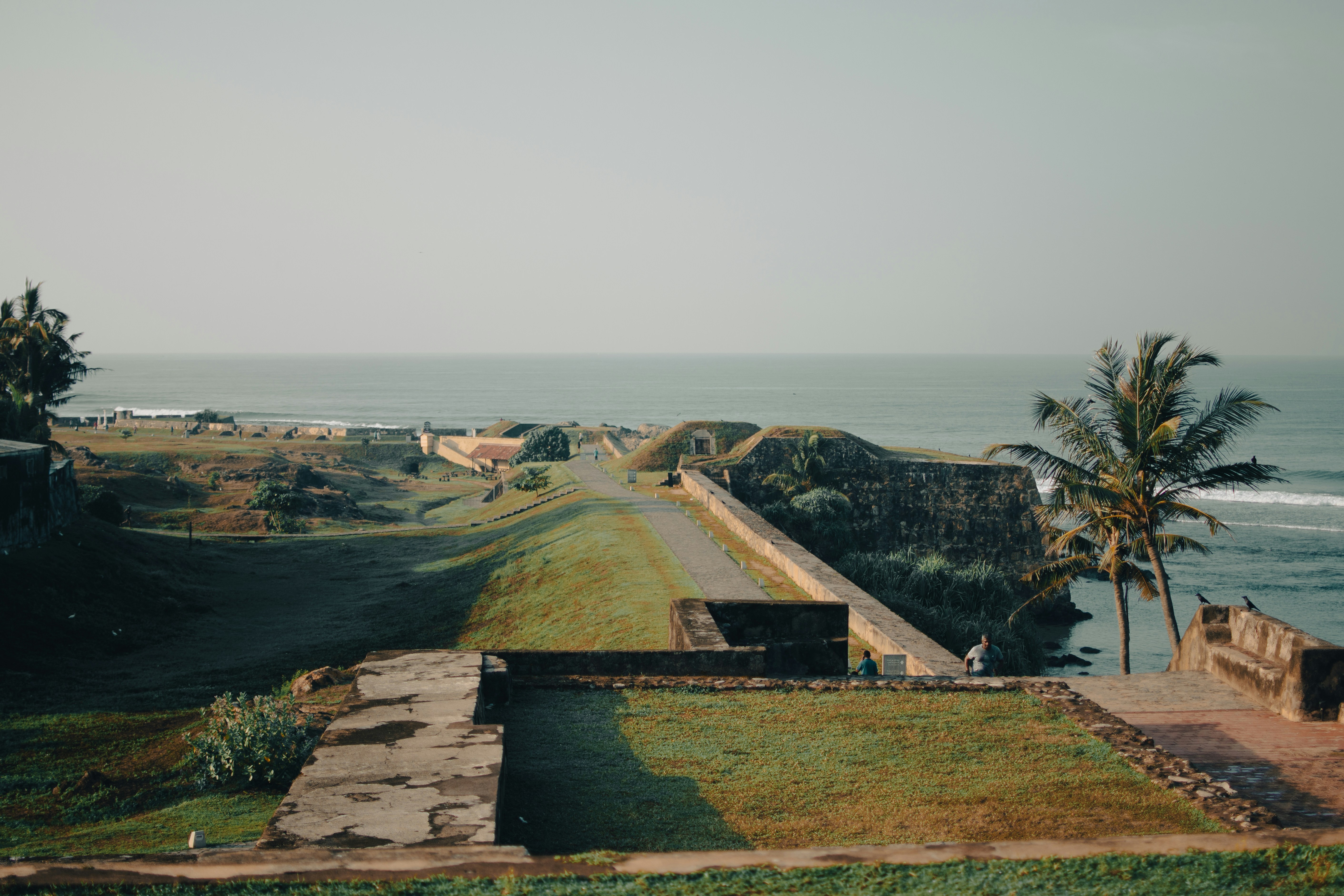 10 Sri Lanka Road Shocks That Surprise Americans