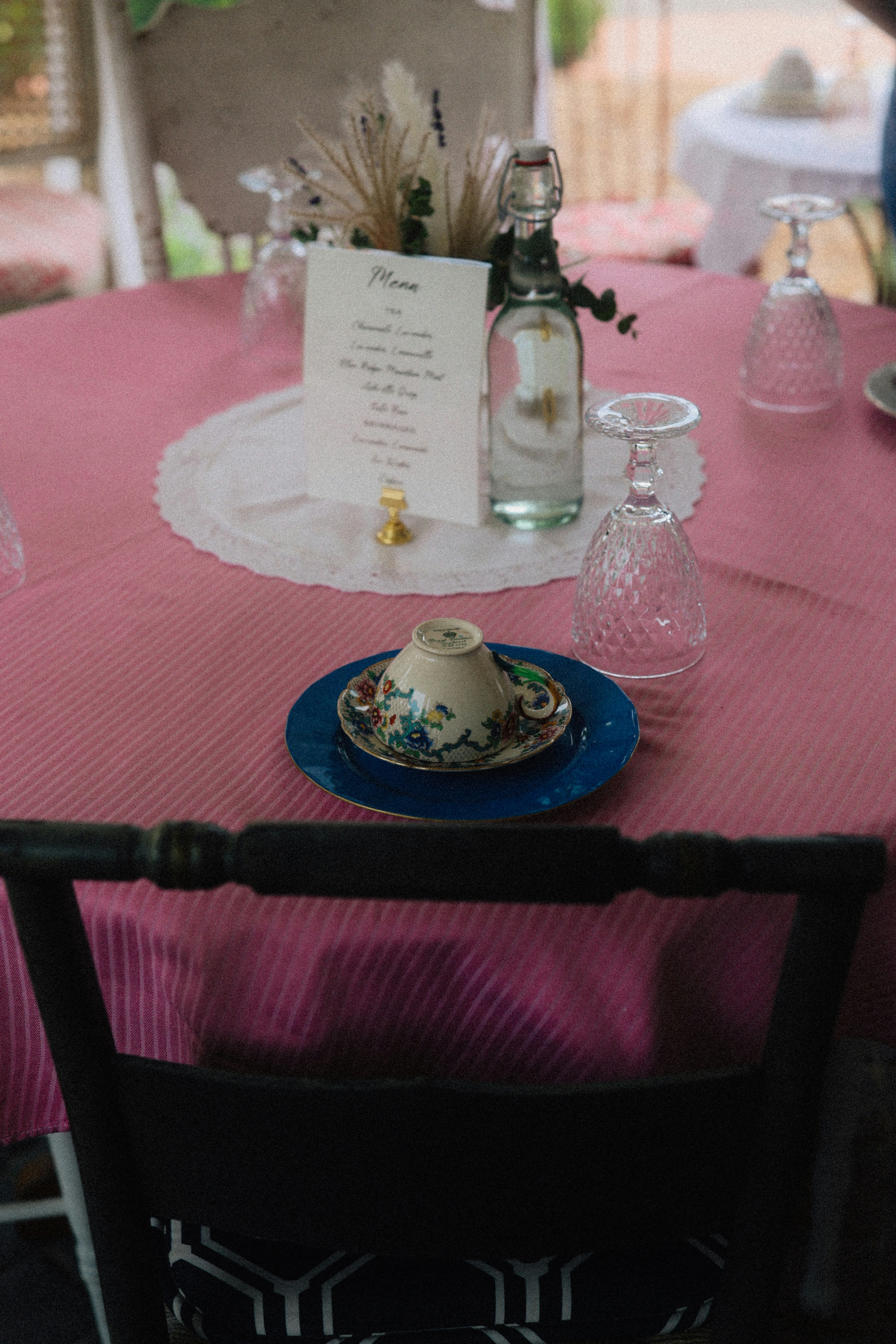 photo-1746933195664-4afbecfc1dbc?ixid=M3wxMjA3fDB8MXxzZWFyY2h8N3x8Y2F0ZXJpbmclMjBwYXJhJTIwdW5hJTIwYm9kYSUyMGVuJTIwbWFydGluZXR8ZW58MHx8fHwxNzY3MjAzMTYxfDA\u0026ixlib=rb-4.1.0