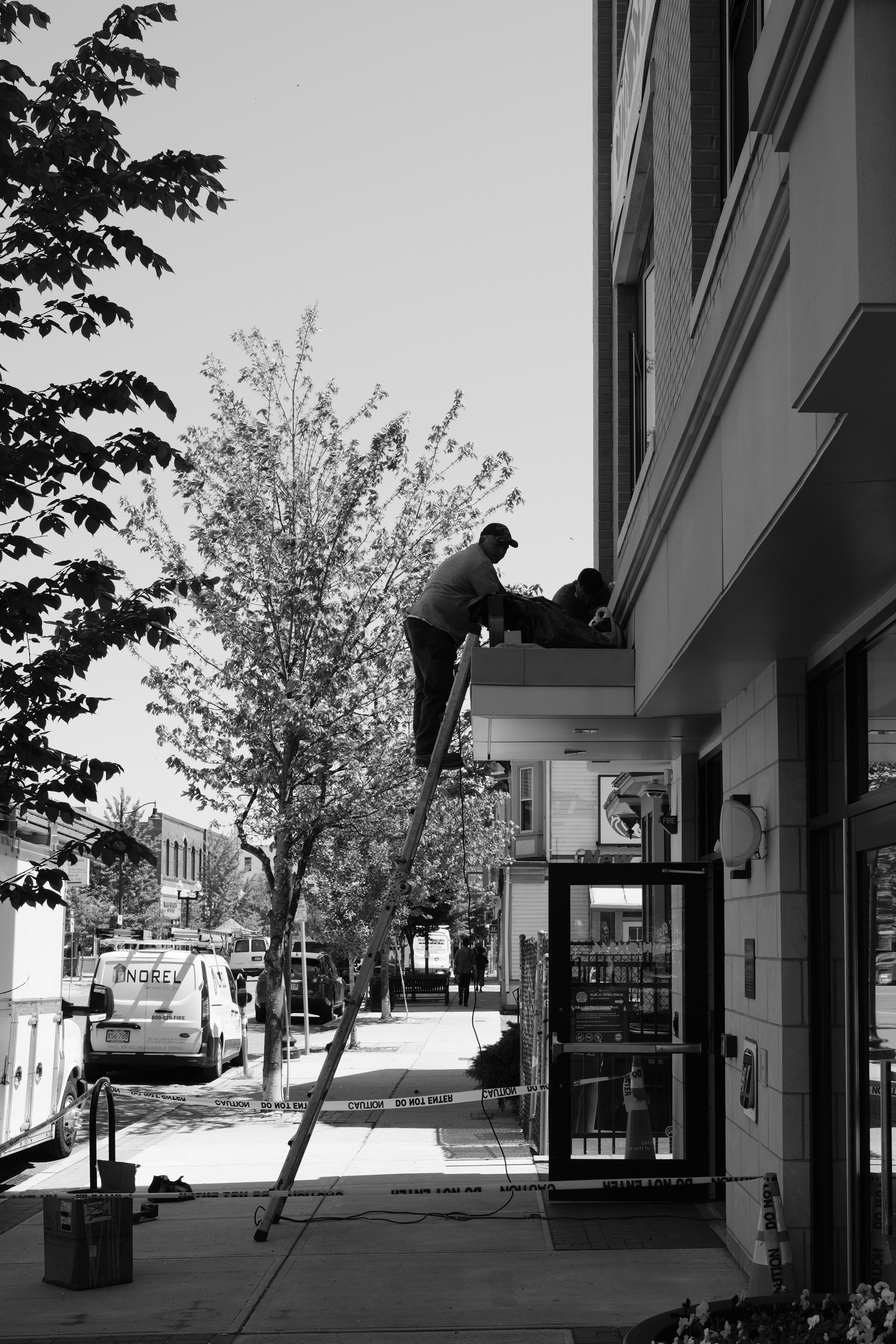 Photo by leonbredella