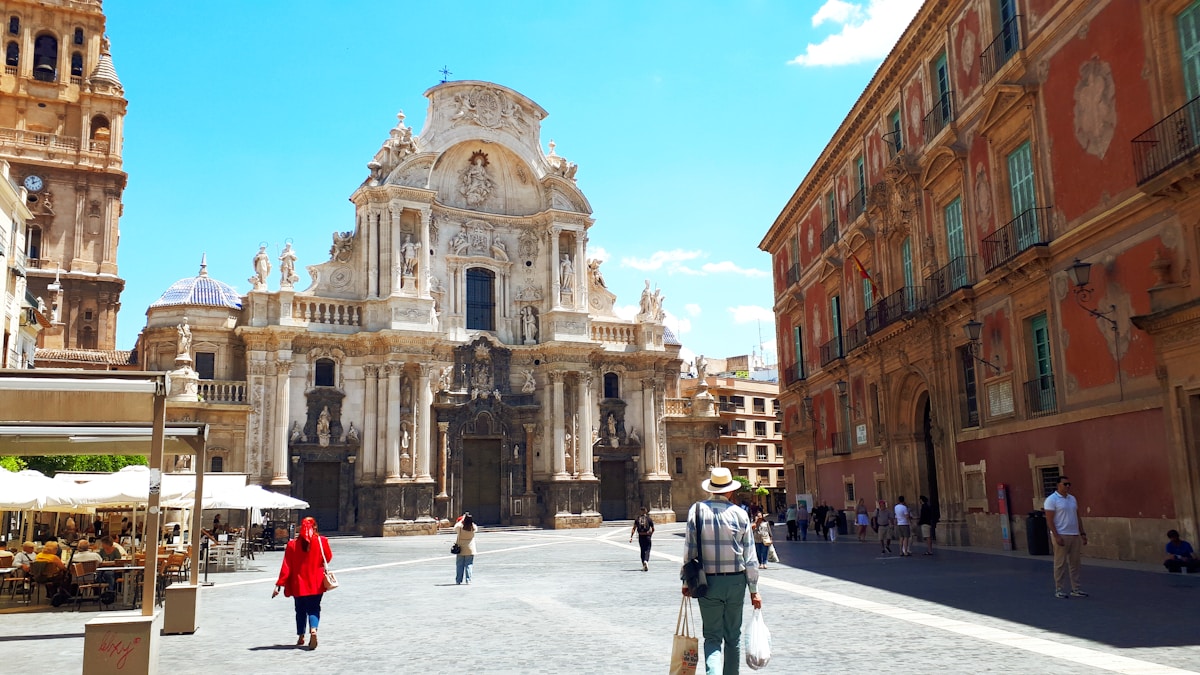 Plaza Cardenal Belluga y Catedral de Murcia