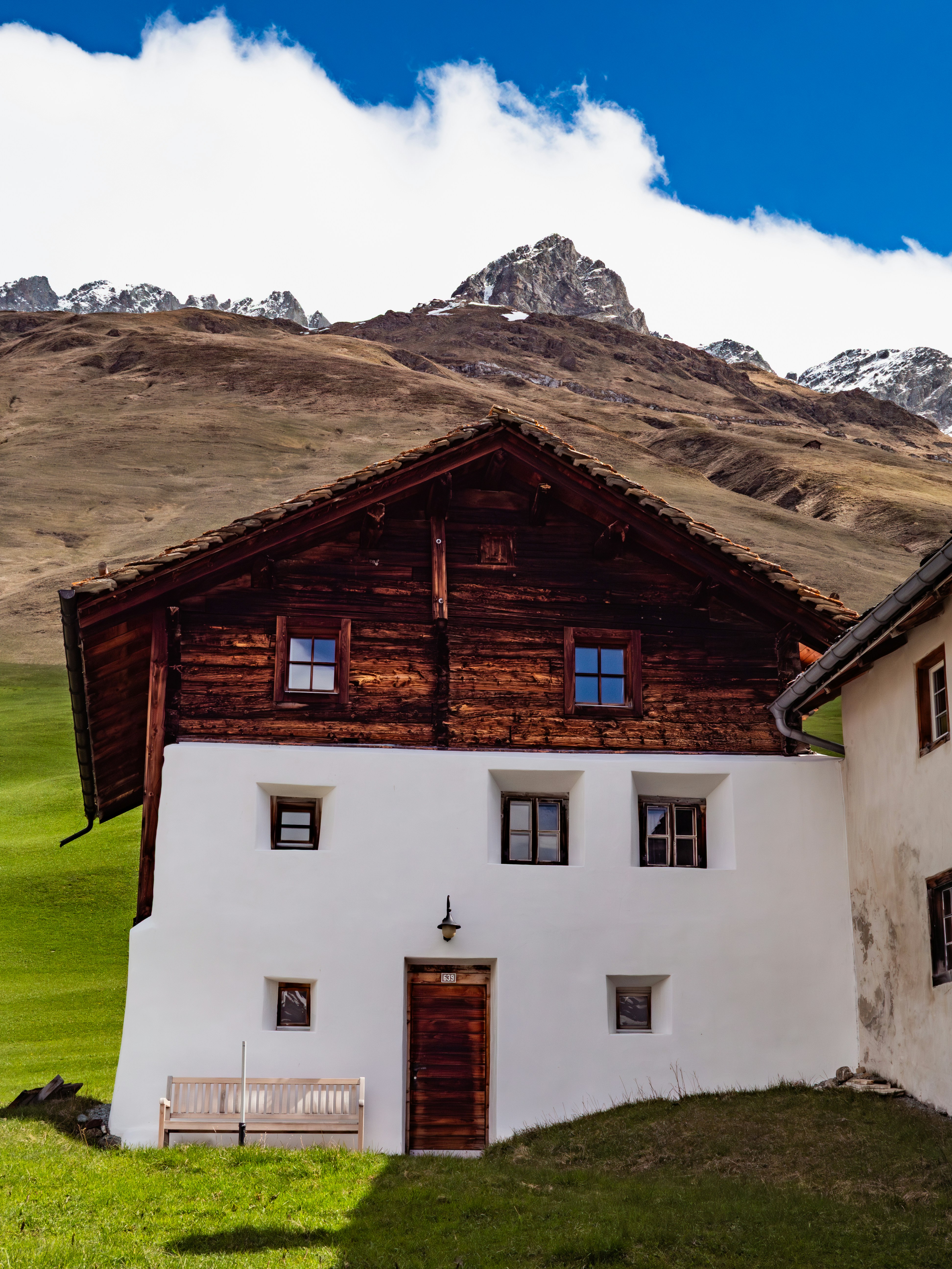 Photo by poli_graphy