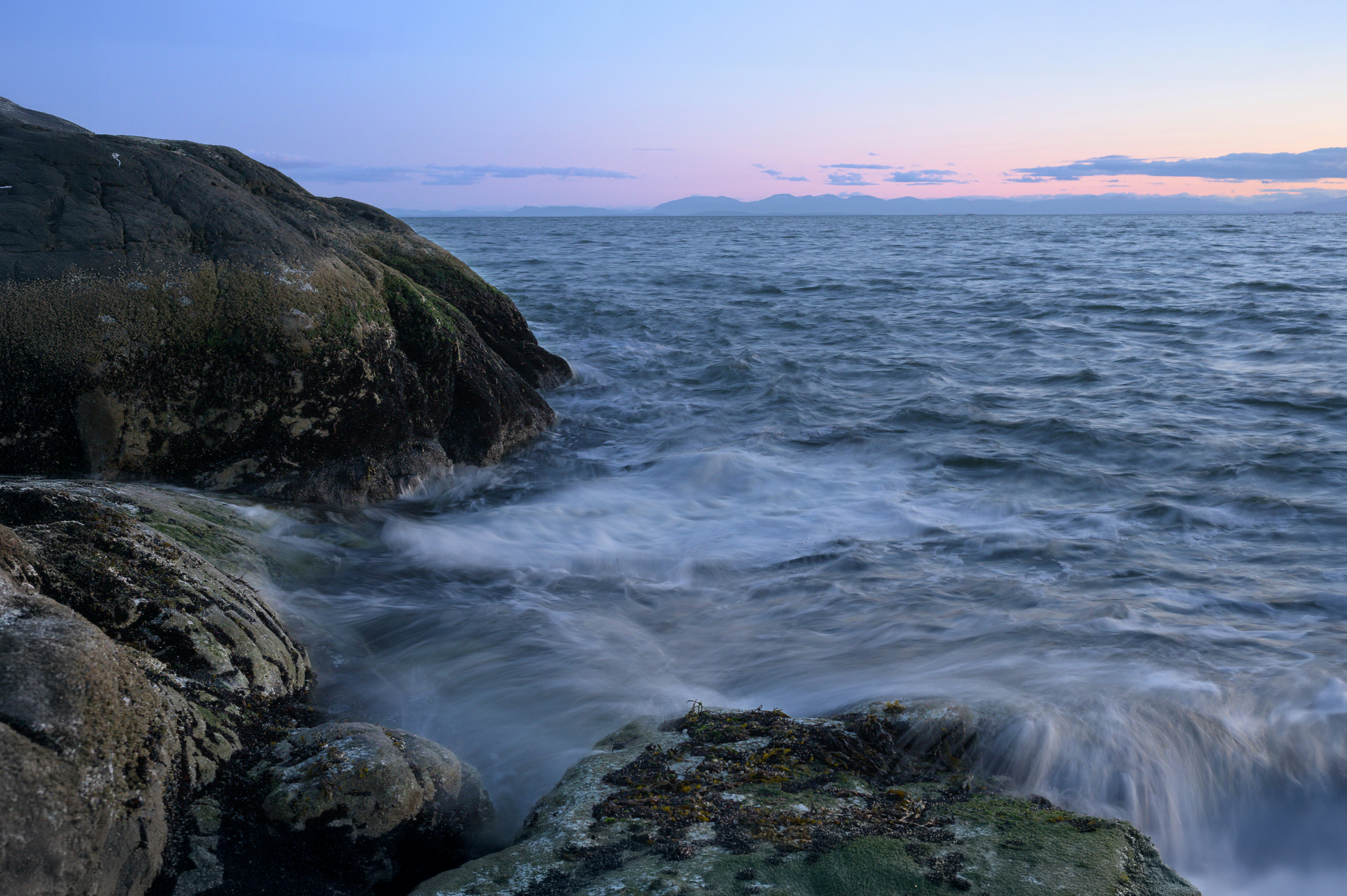 Photo by albertstoynov