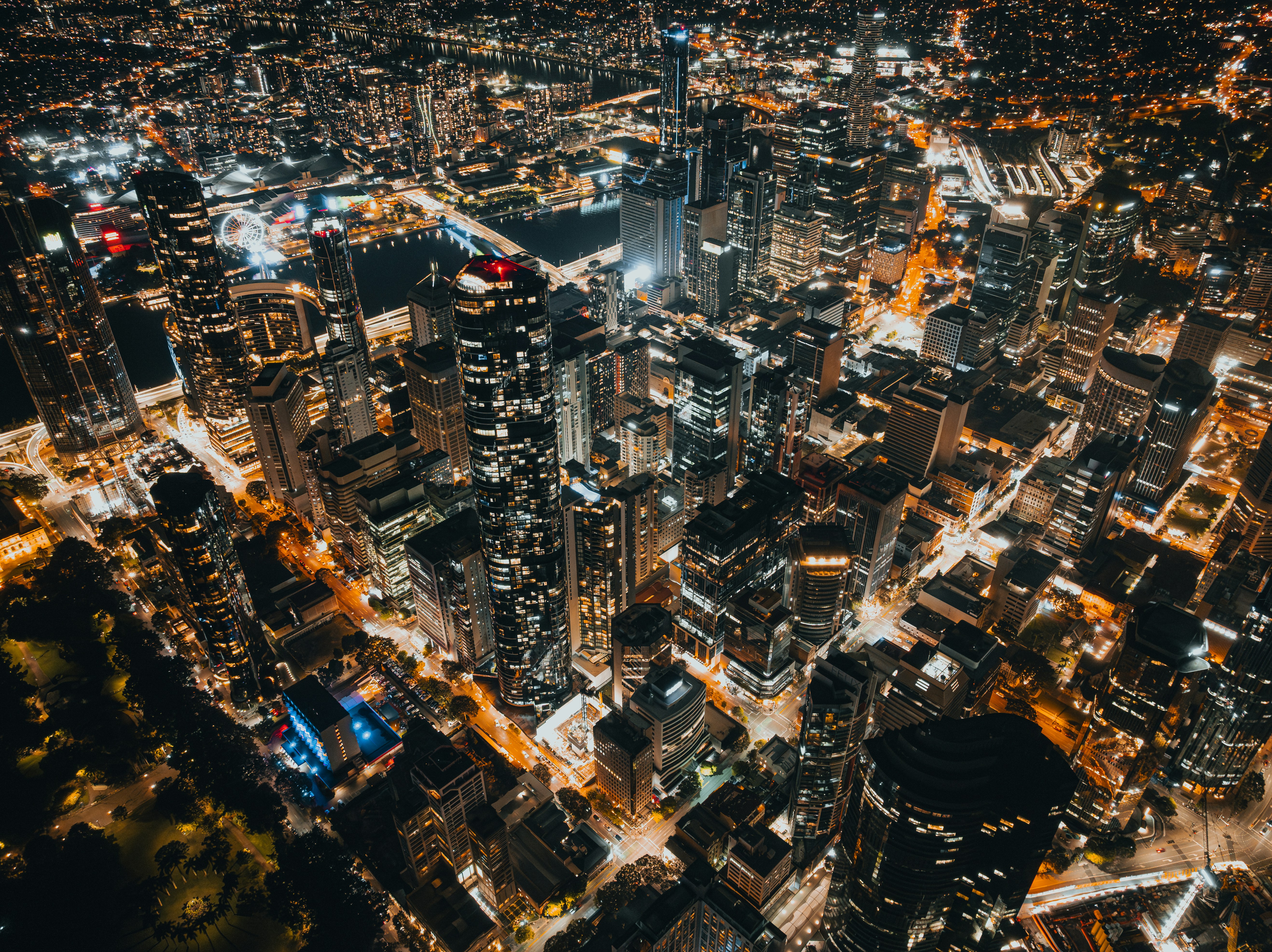 Photo by sebastianluo