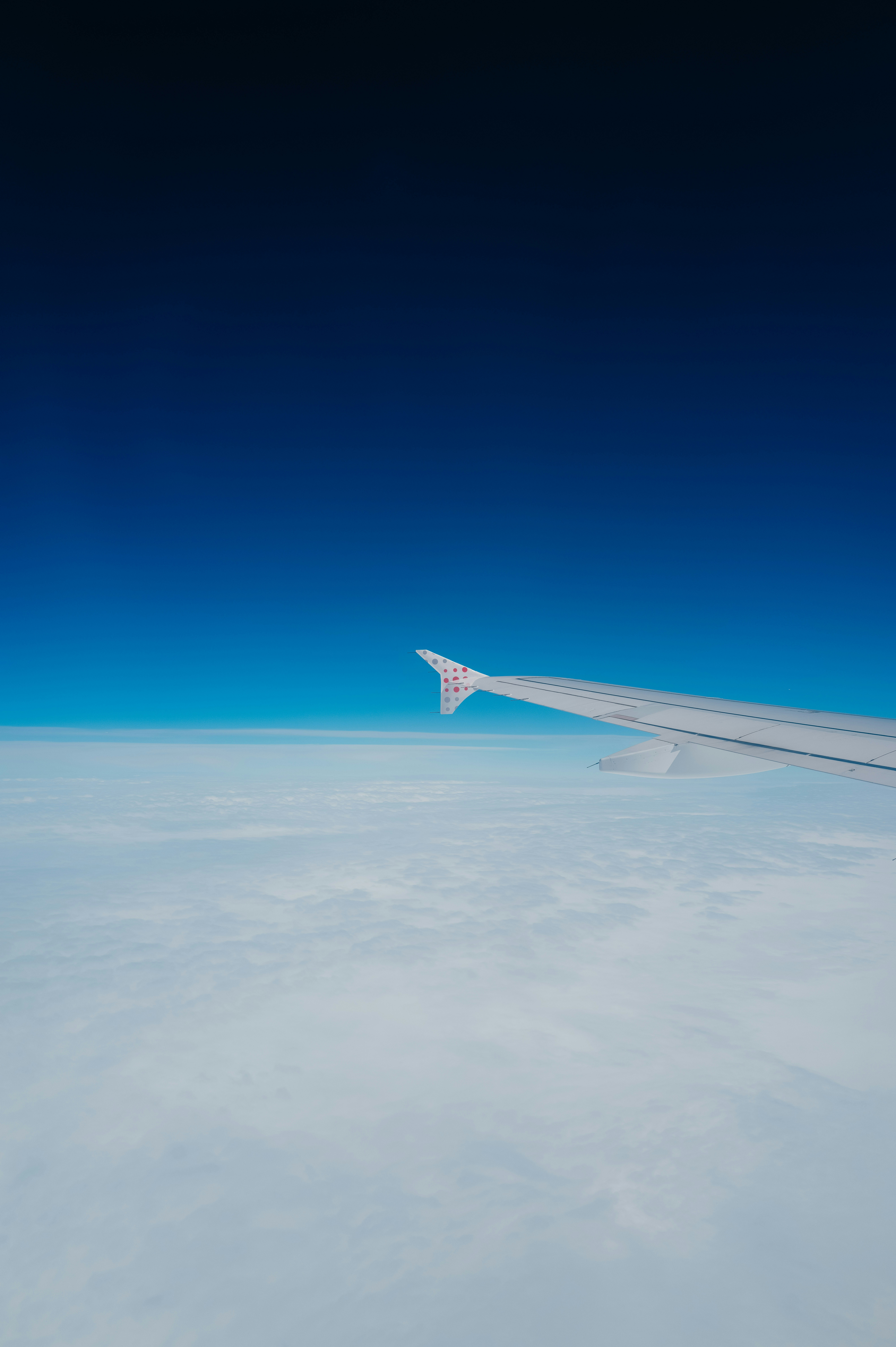 Photo by adrienolichon