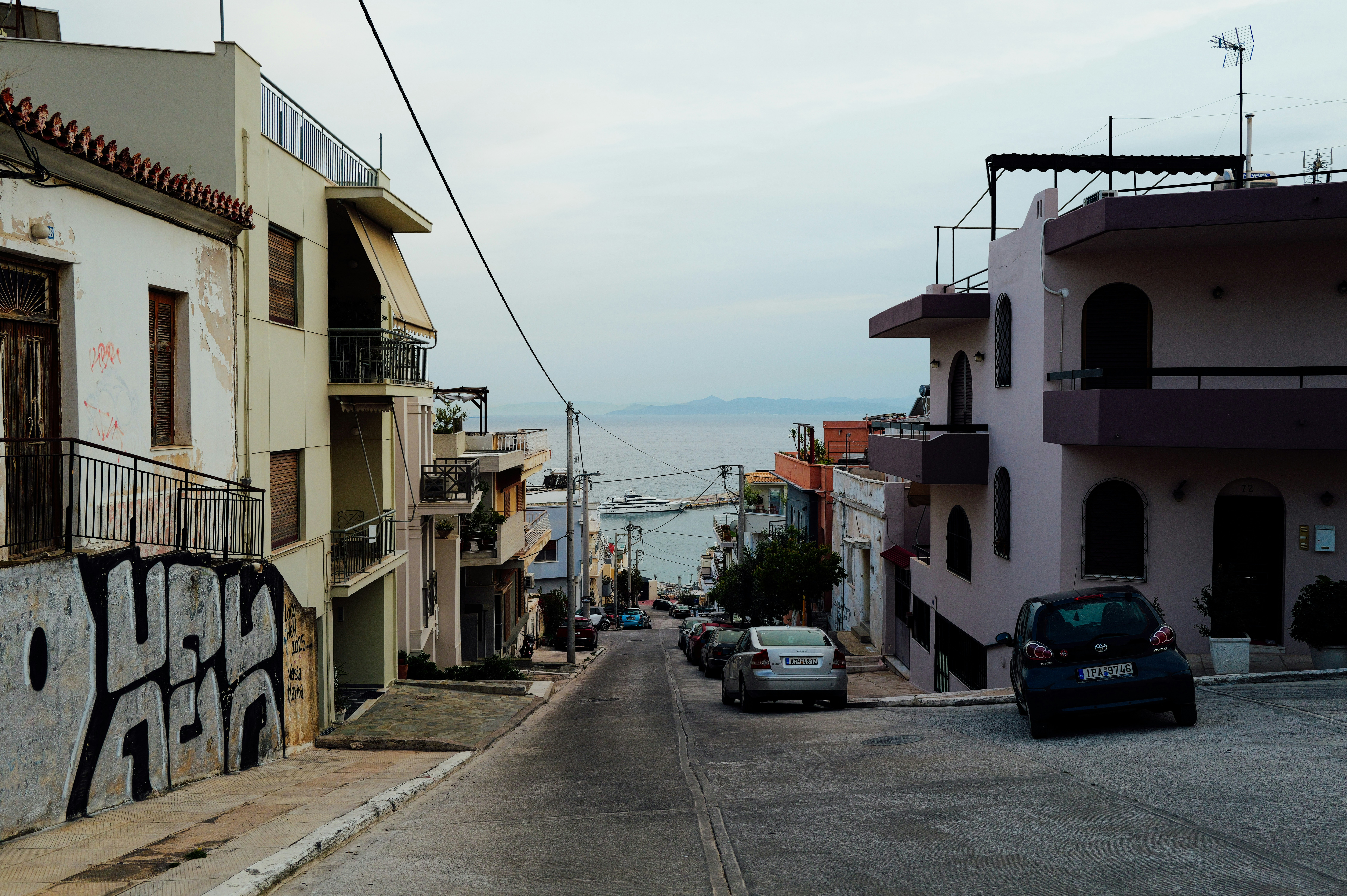 Photo by adrienolichon