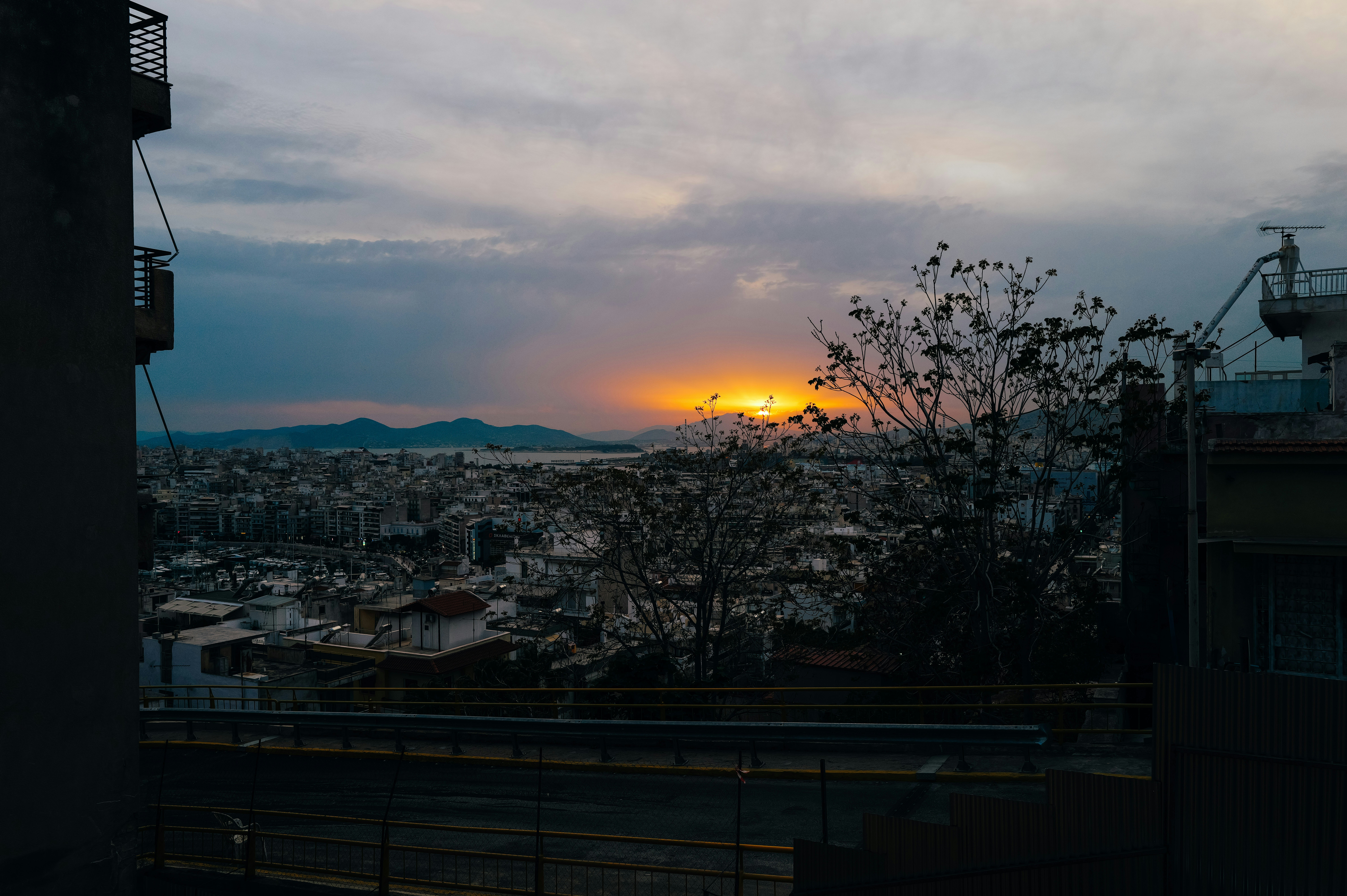 Photo by adrienolichon