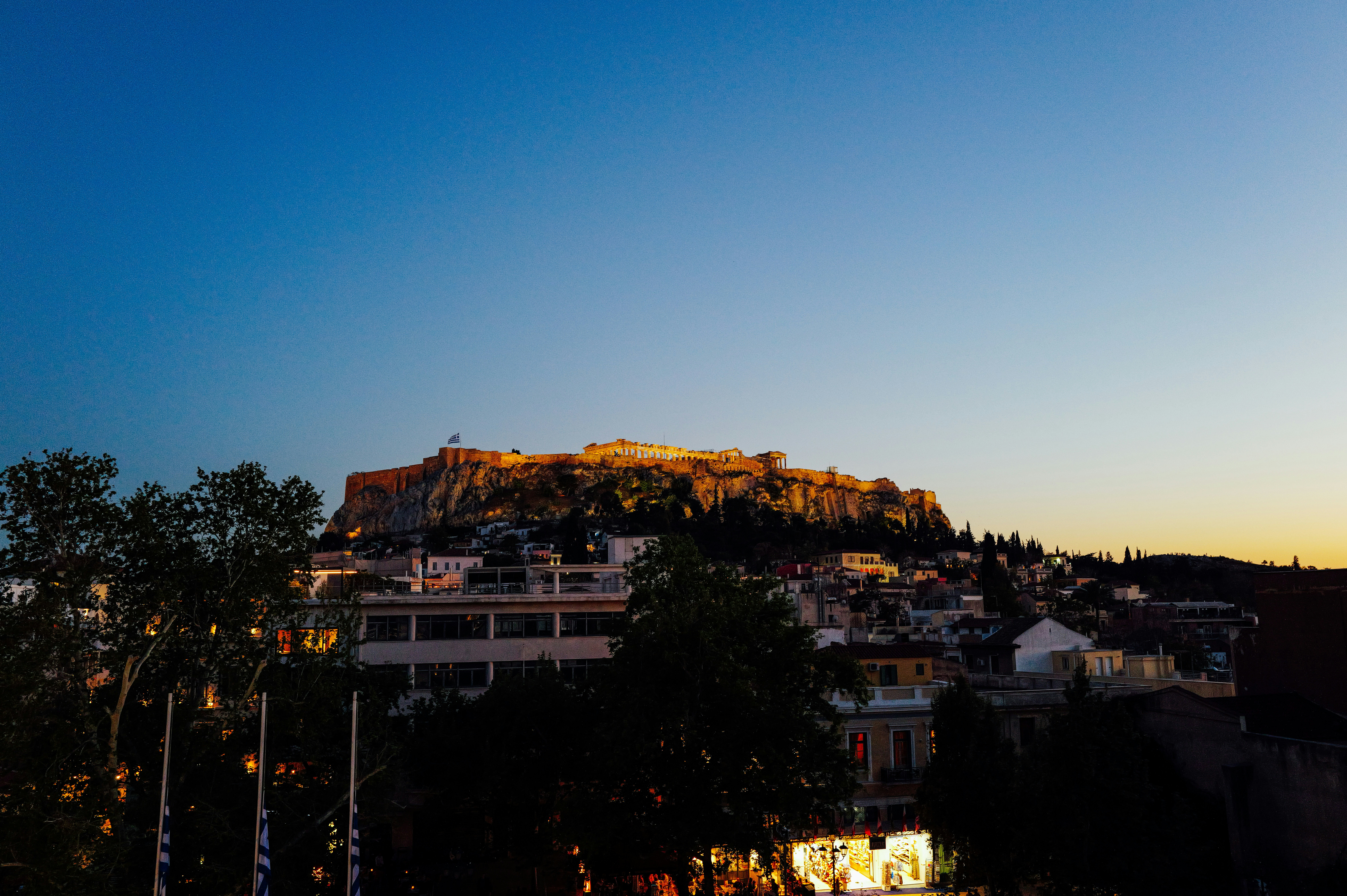 Photo by adrienolichon