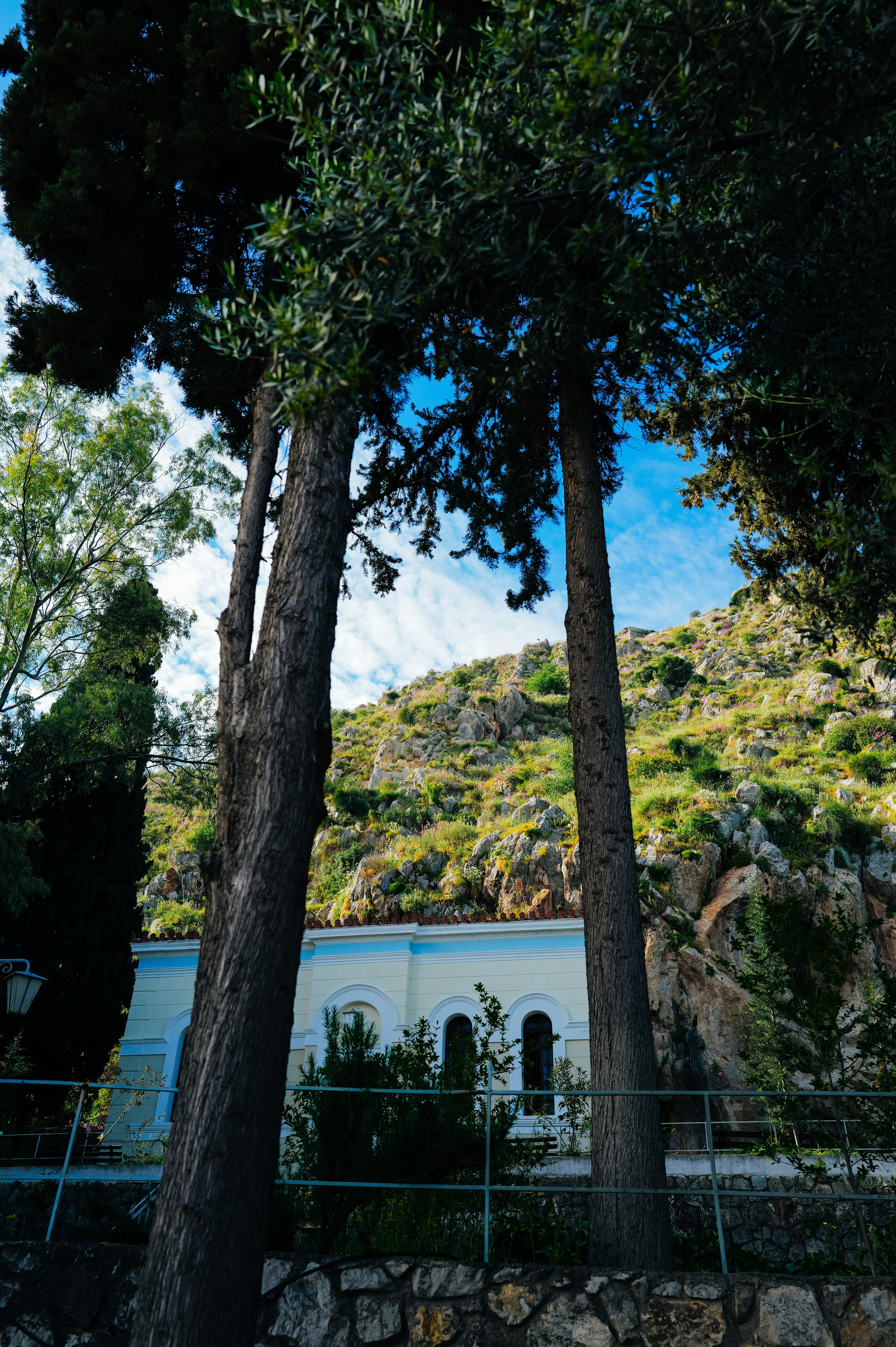 Photo by adrienolichon