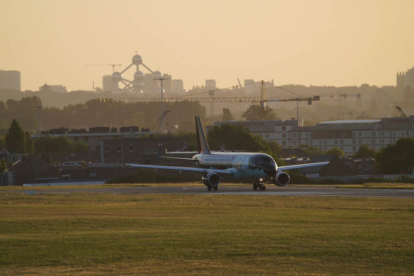 Aircraft taxiing near Brussels