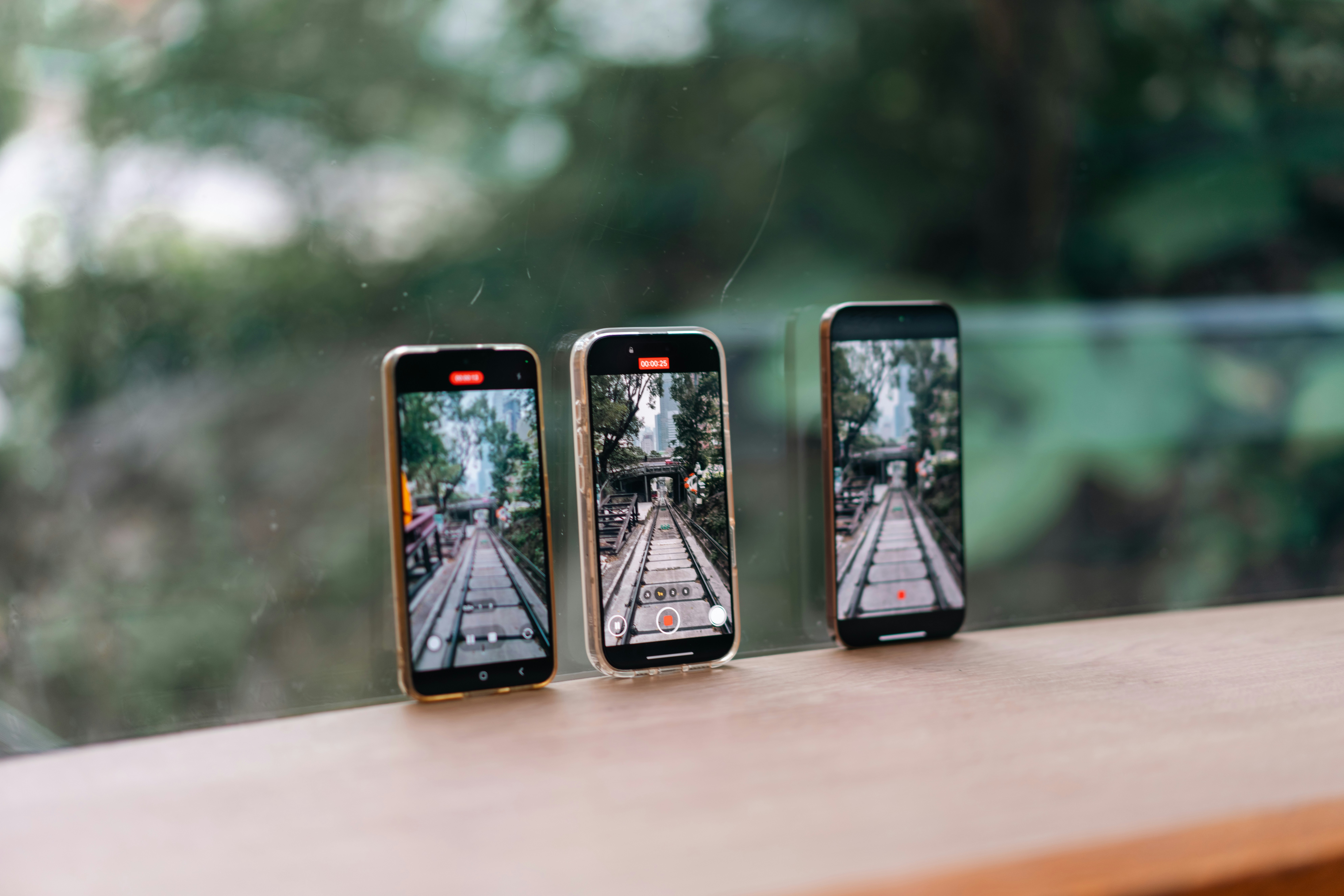 11 Mobile Tech Reviews Performance Metrics for iPhones in 2025