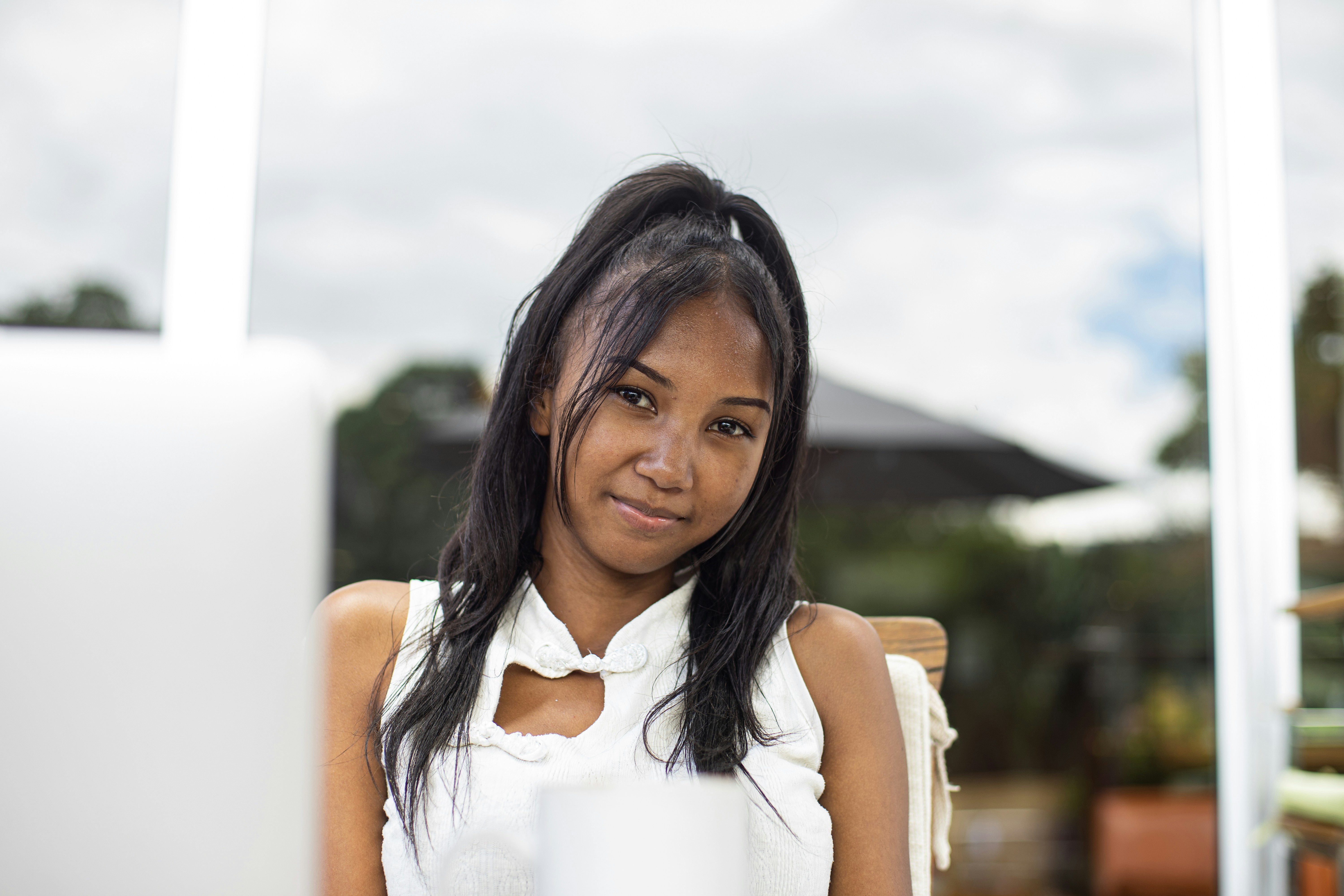 How to Meet Foreign Women Online - Your Guide to