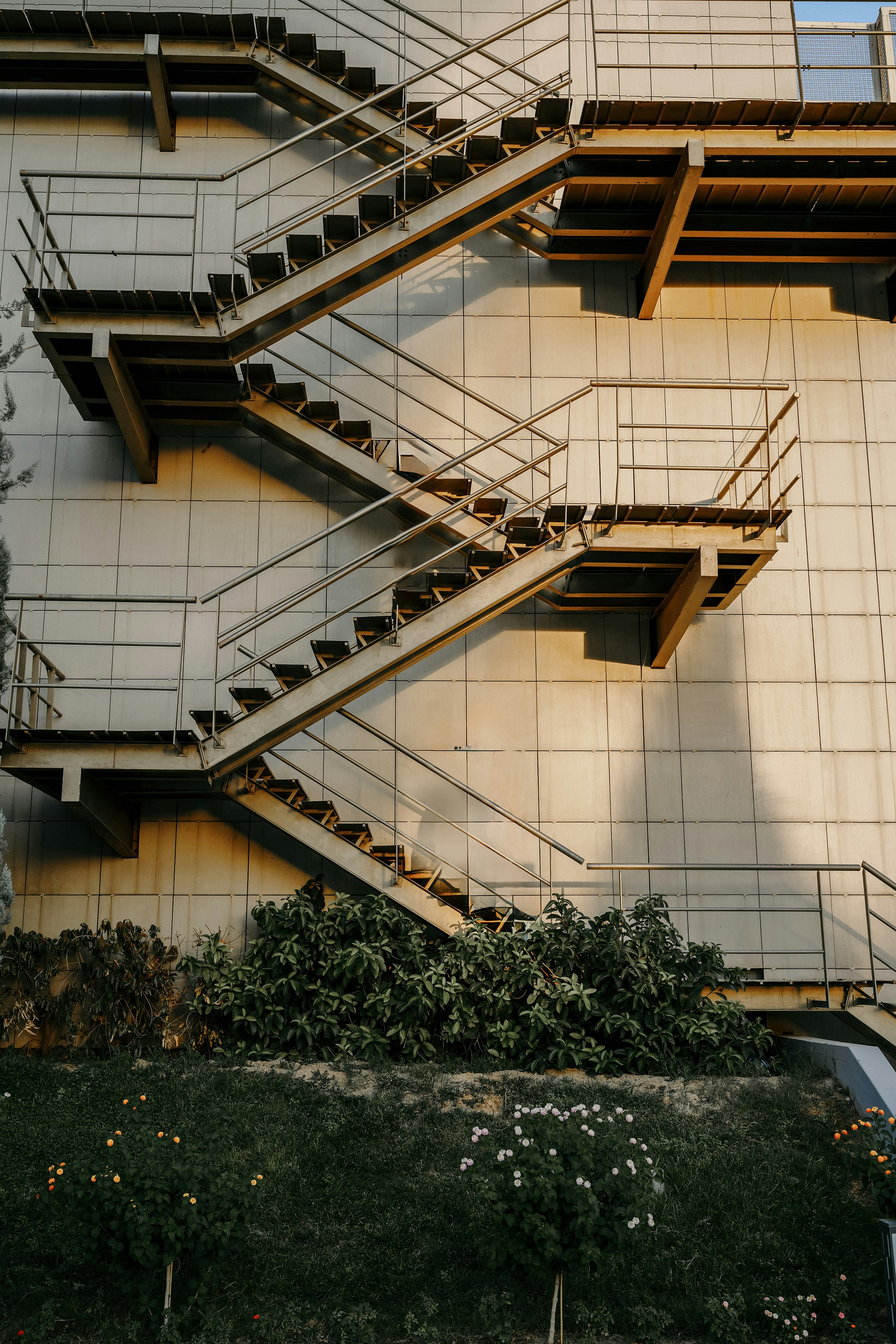 Efficient Crawl Architectures: Balancing Cost, Freshness, and Carbon in 2026