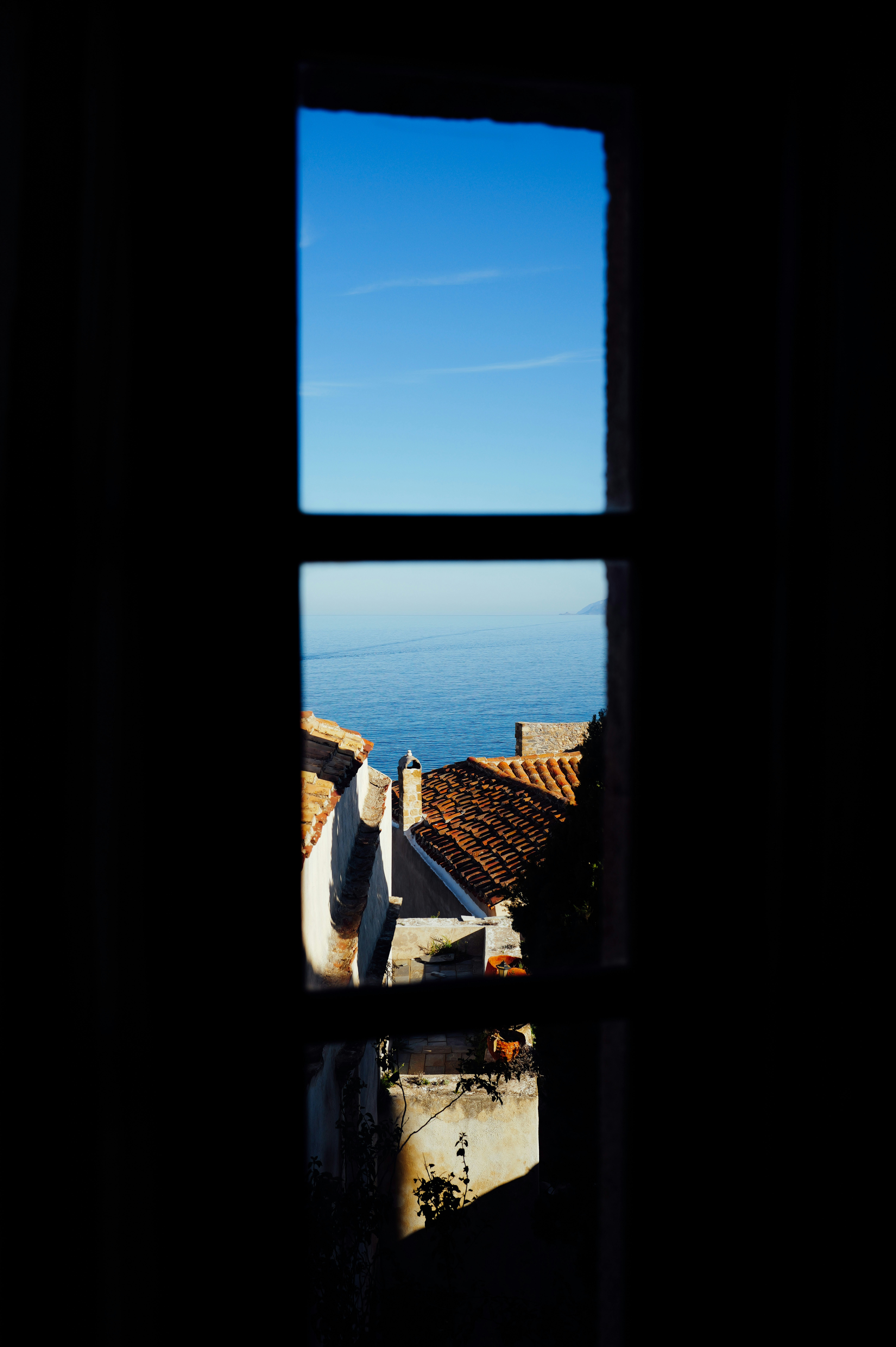 Photo by adrienolichon