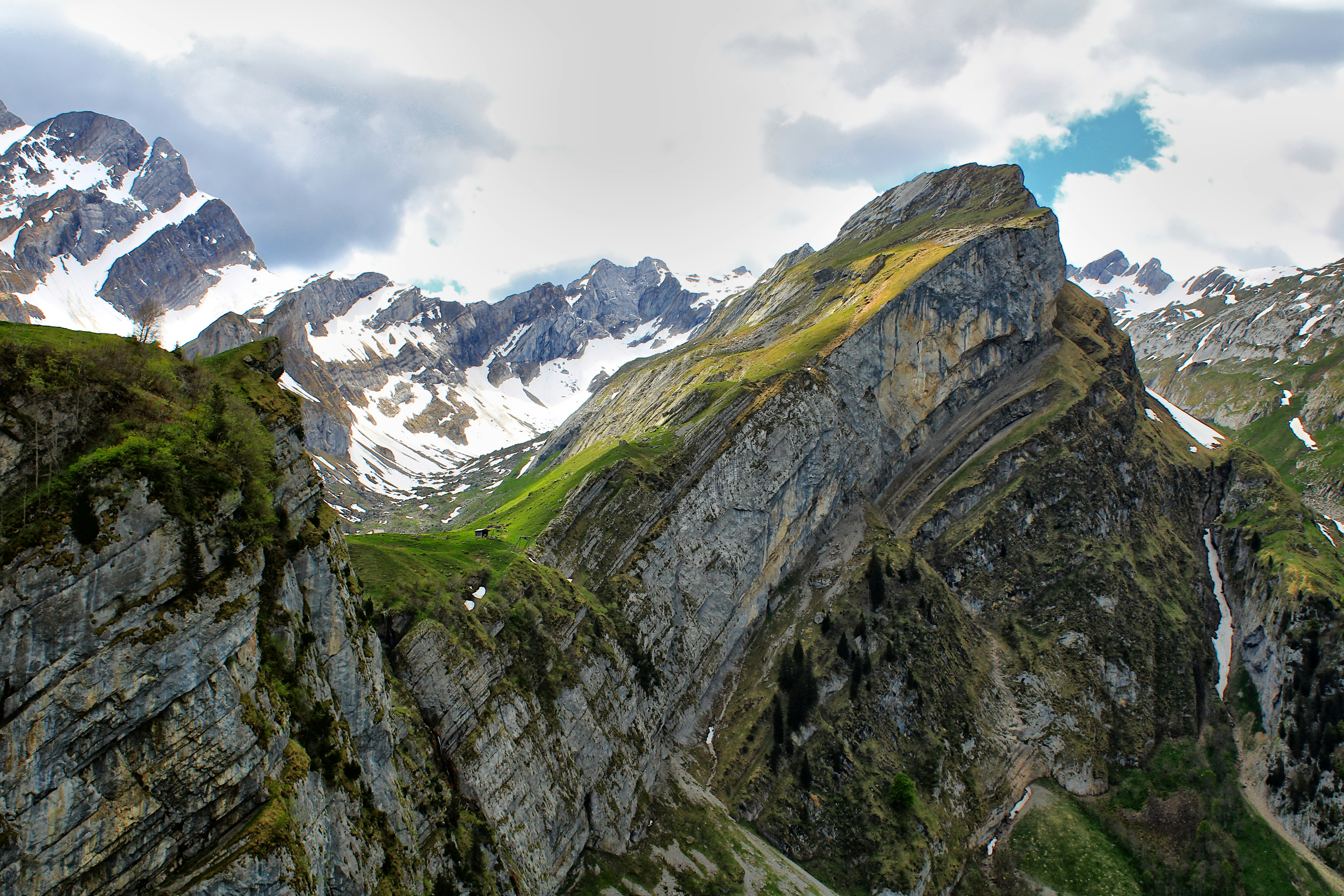 Photo by appenzellmoto