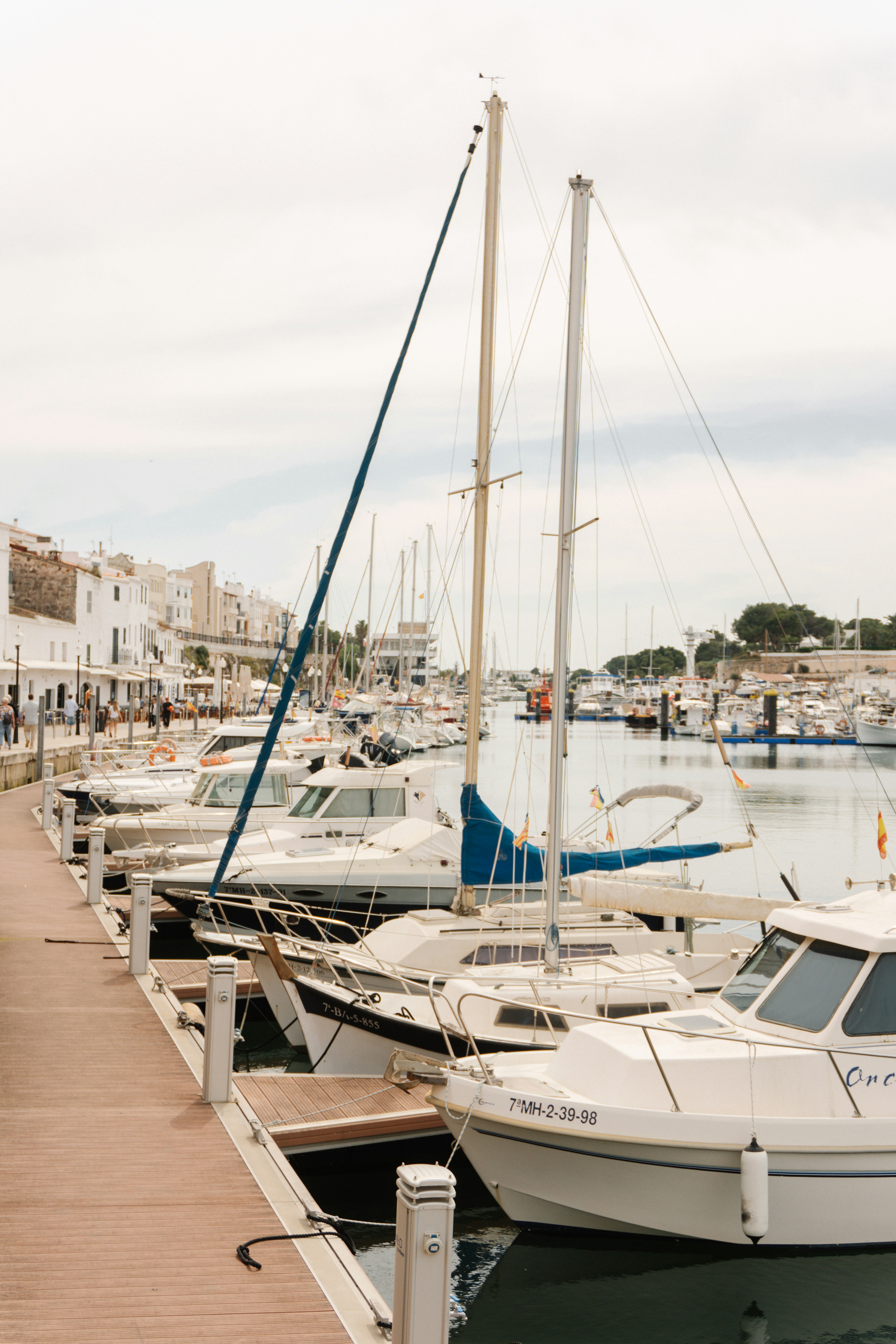 Photo by raymondpetrik