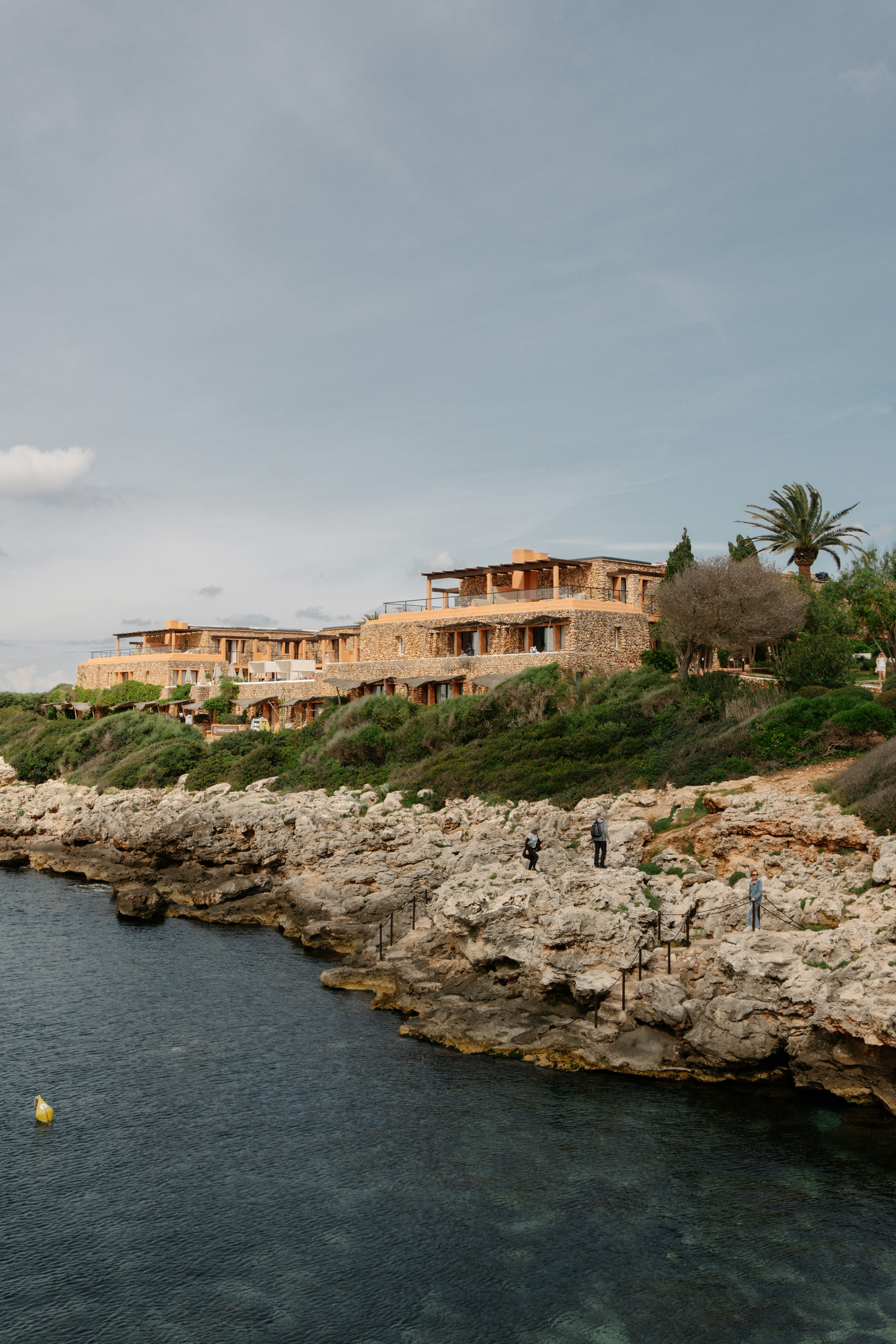 Photo by raymondpetrik