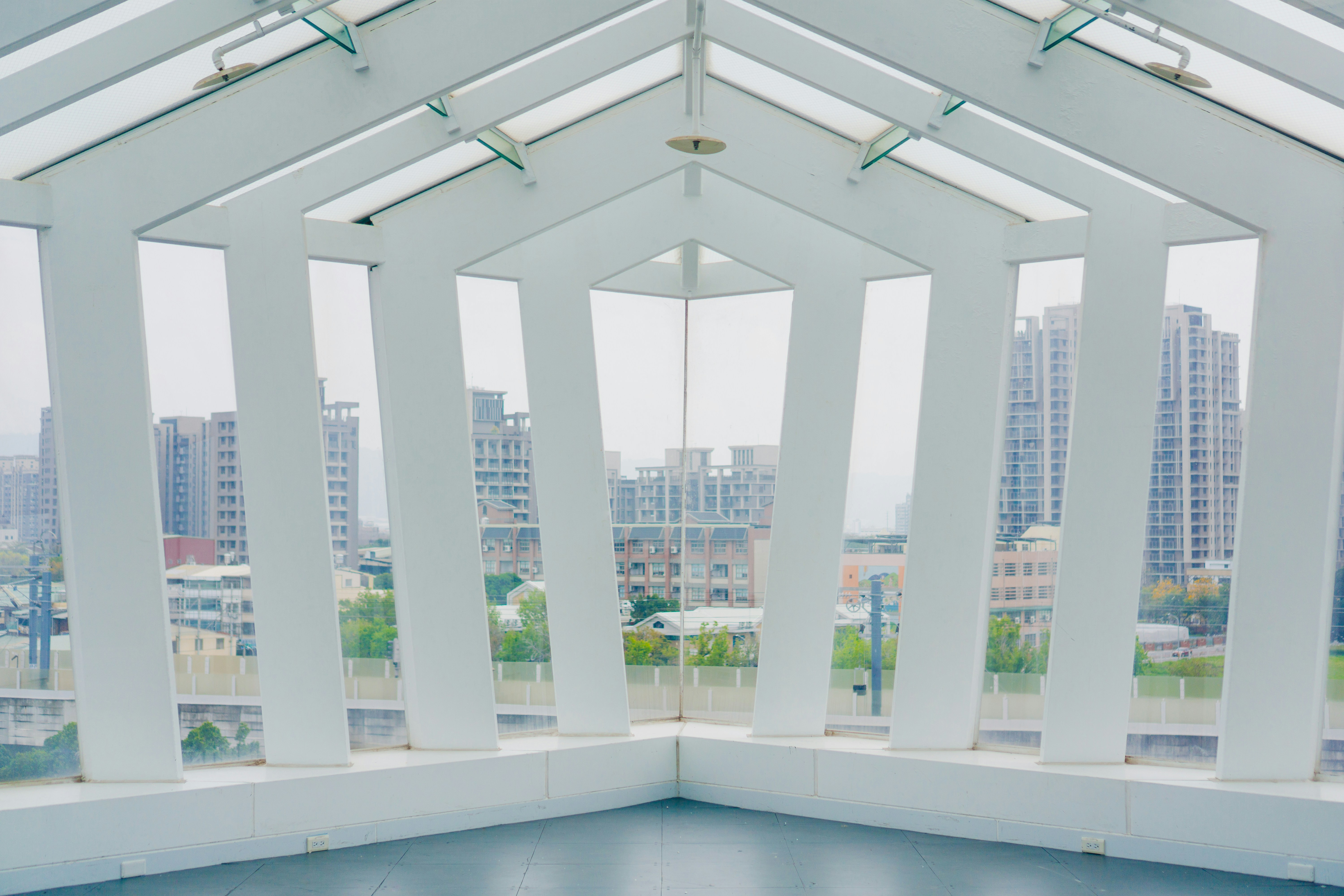 modern wedding wallpaper, wallpaper, Bridal Power Suit: A Modern Wedding Trend 6