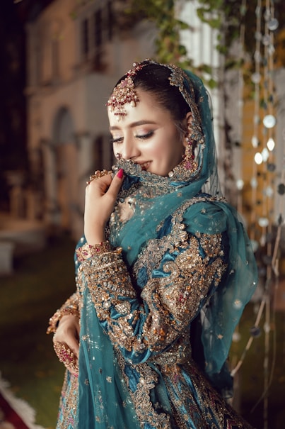 A beautiful bride is dressed up for her wedding.