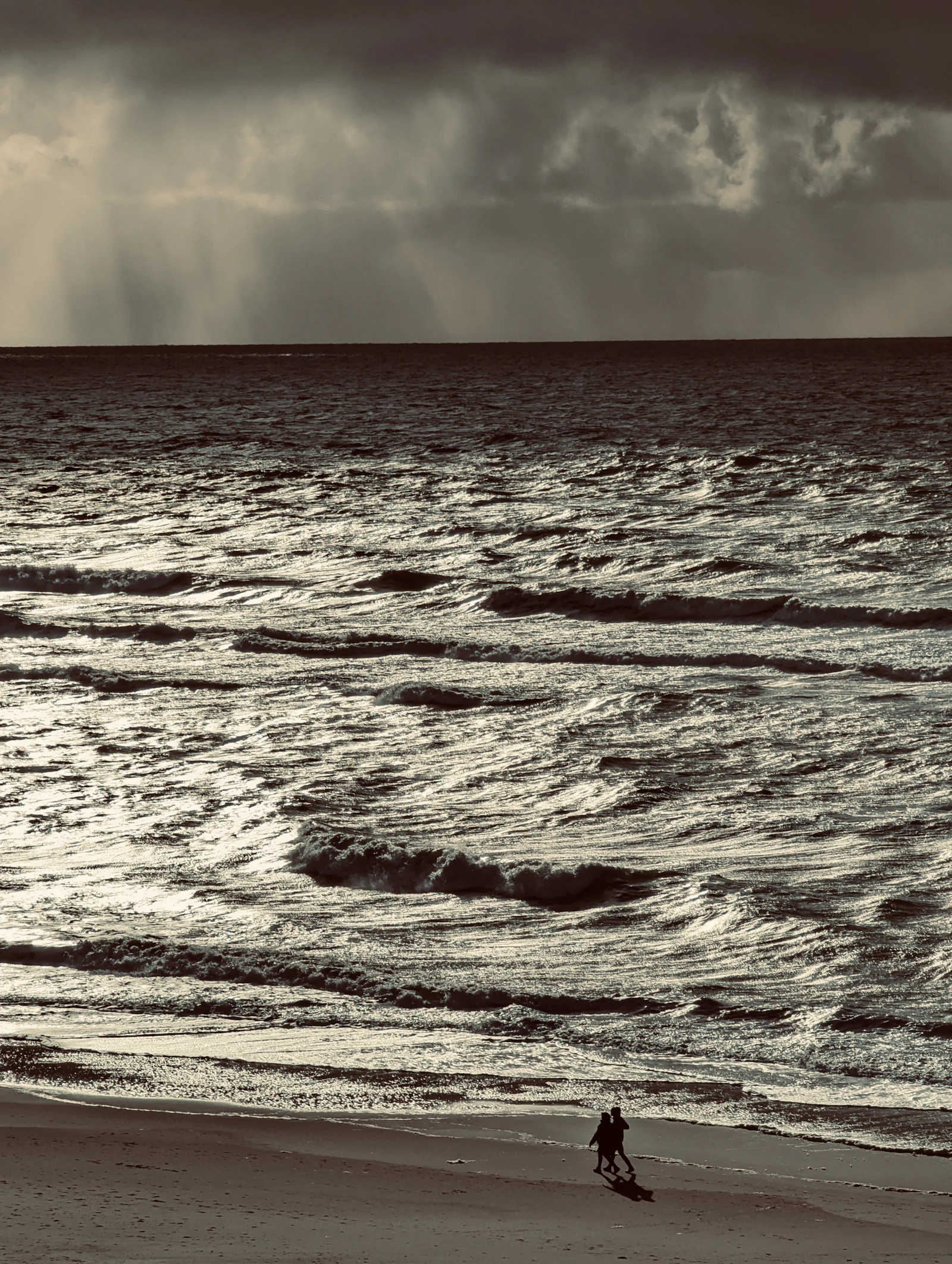 Rare Fall Nor'easter Bears Down on 40 Million Along the East Coast