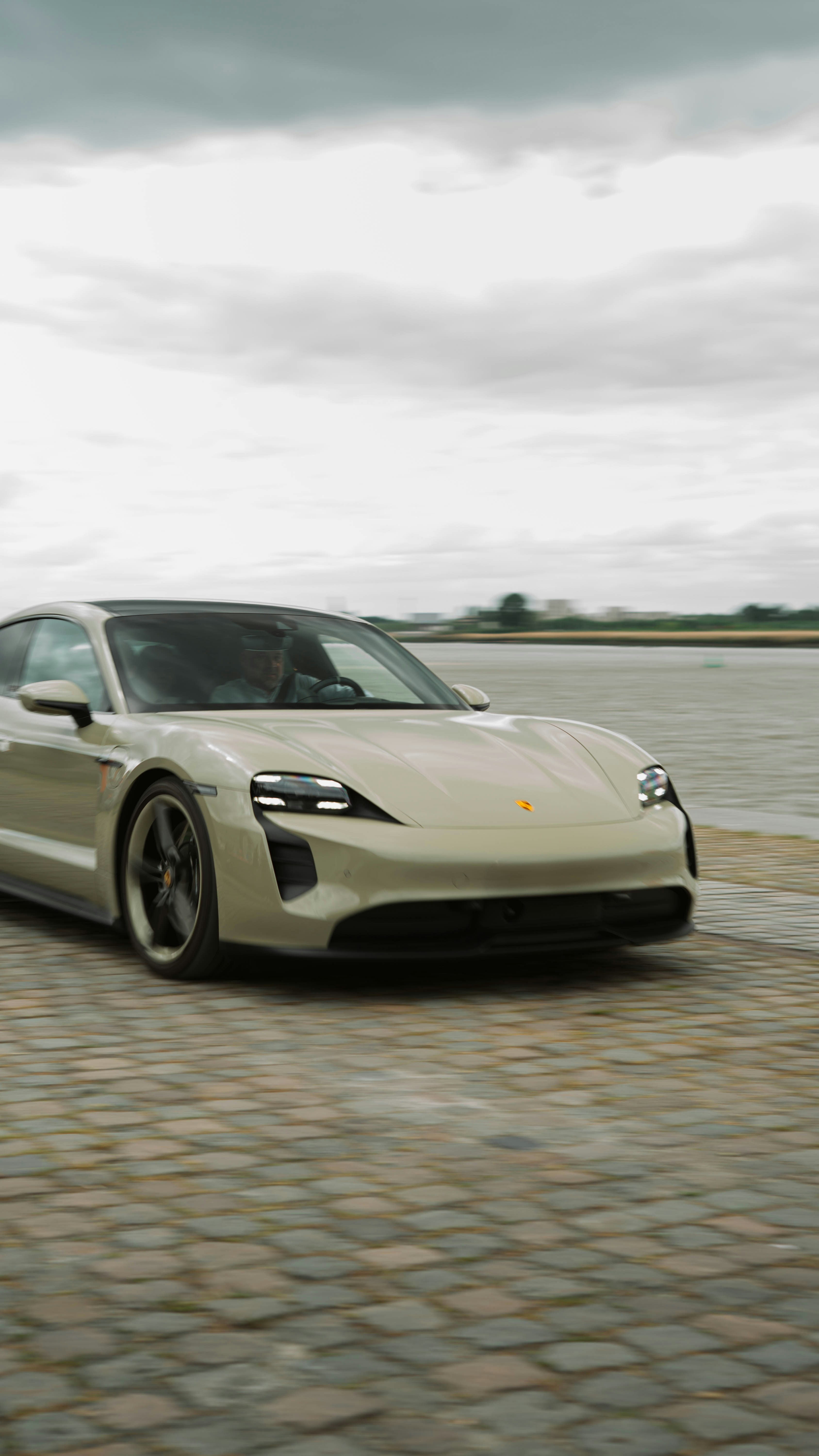 Photo by avenir_visuals