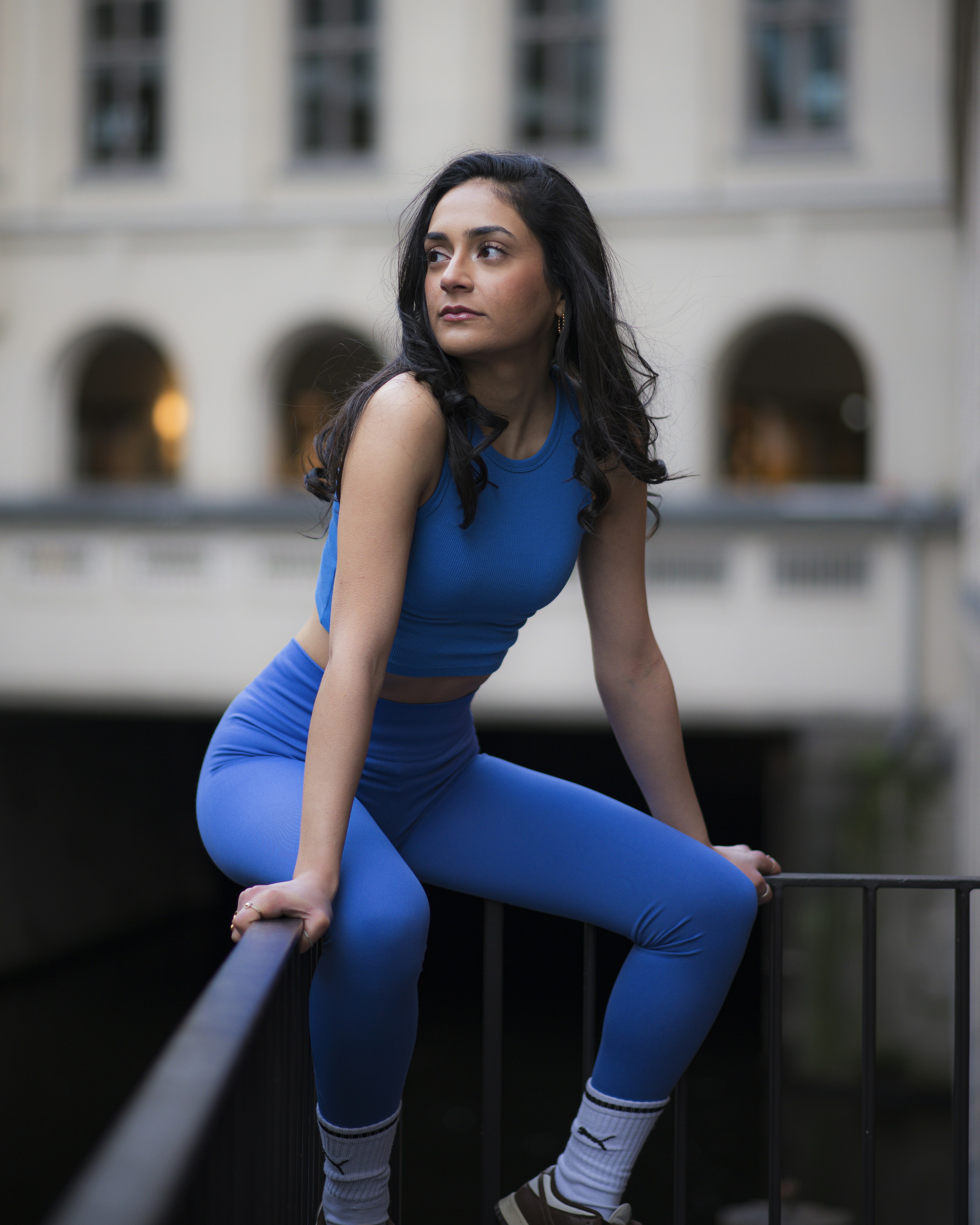 gray computer monitor