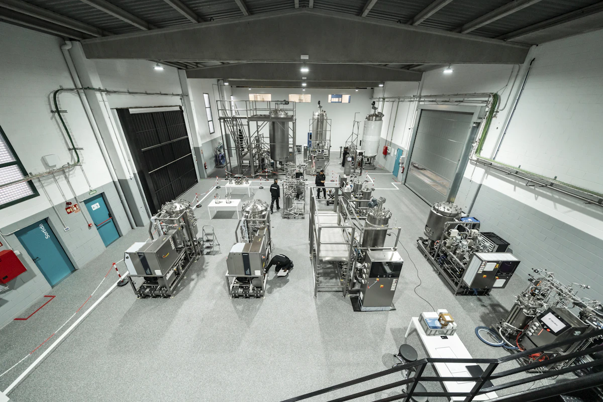 Clean industrial process facility