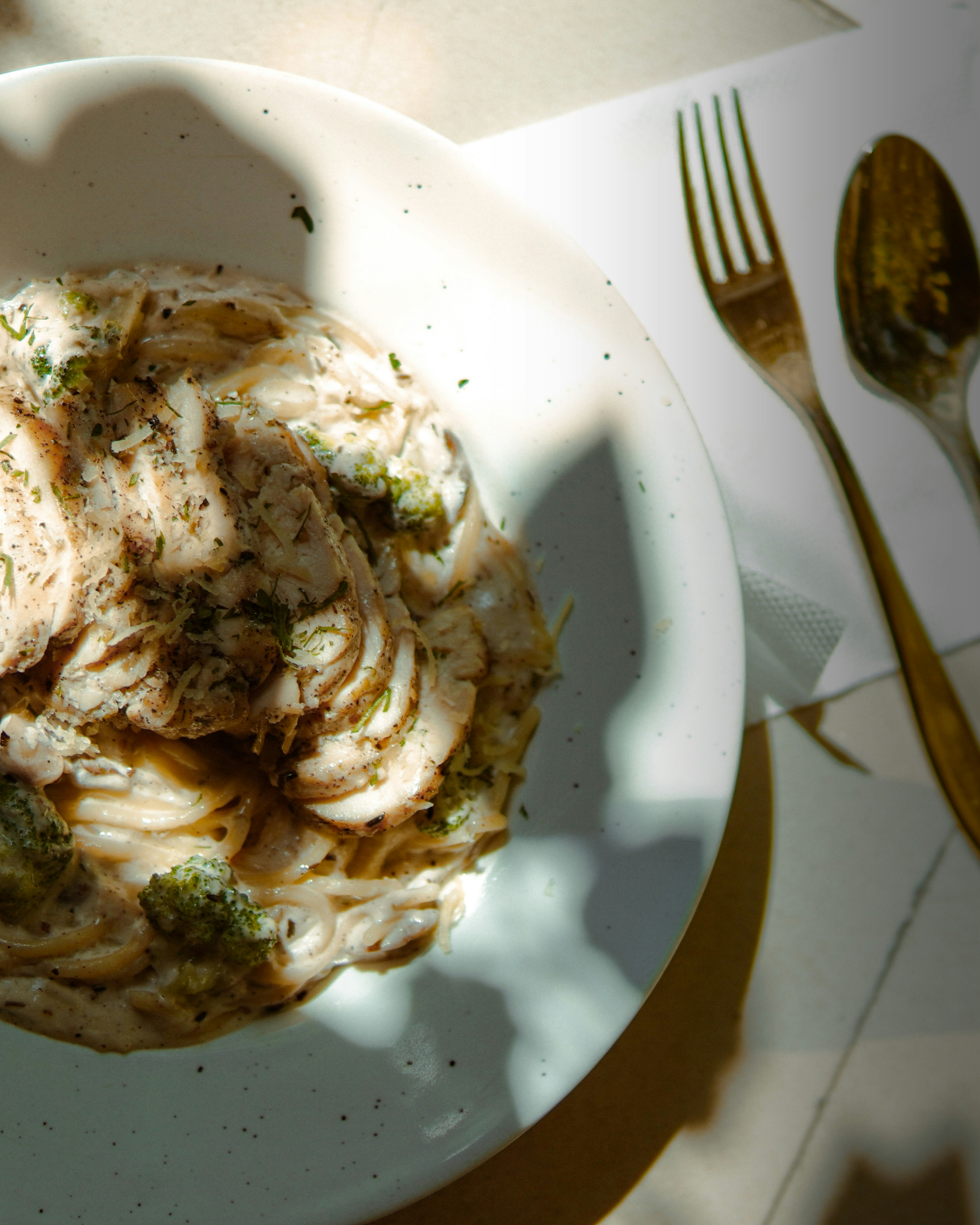 Creamy Chicken Alfredo Fettuccine