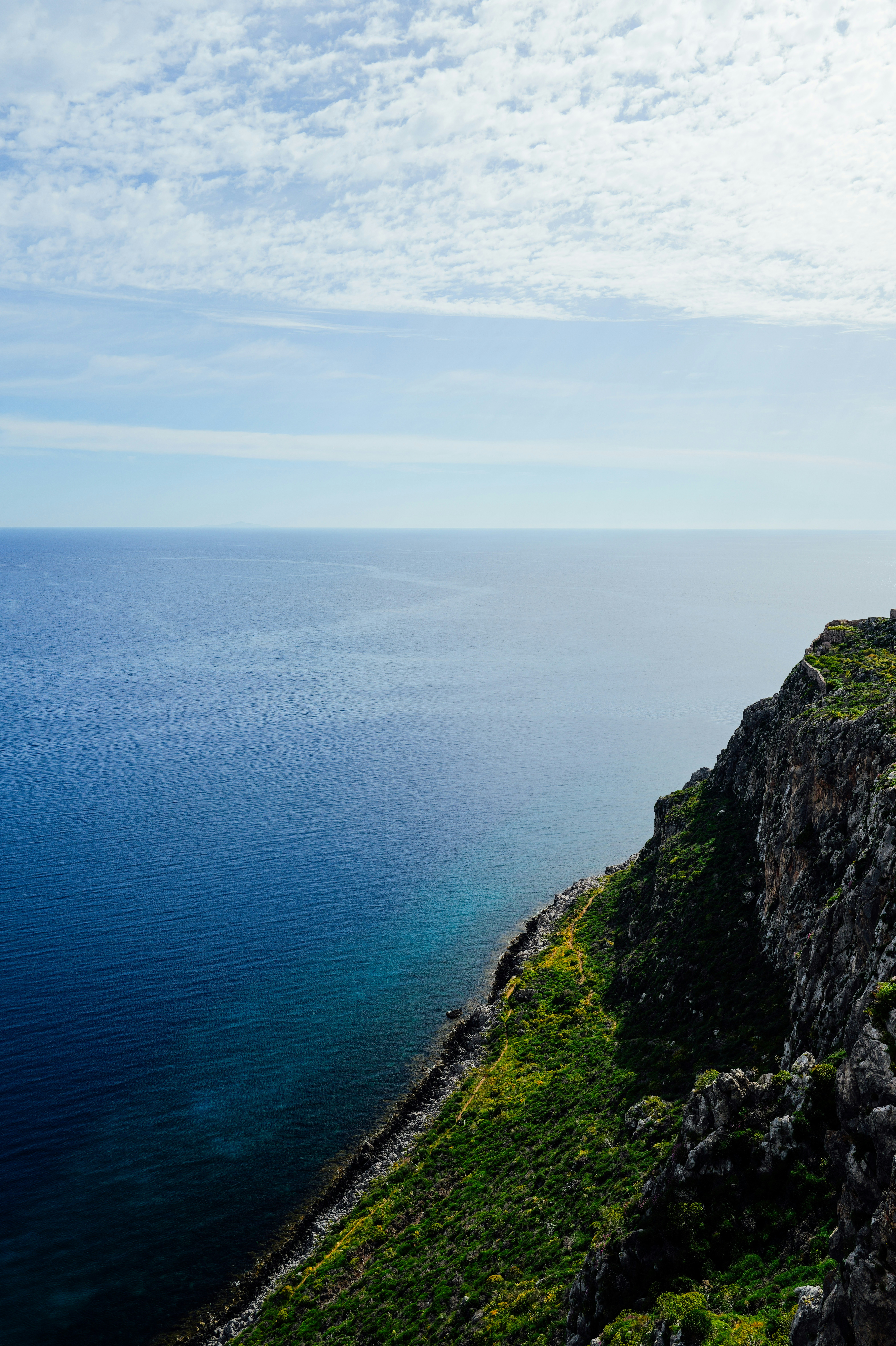 Photo by adrienolichon