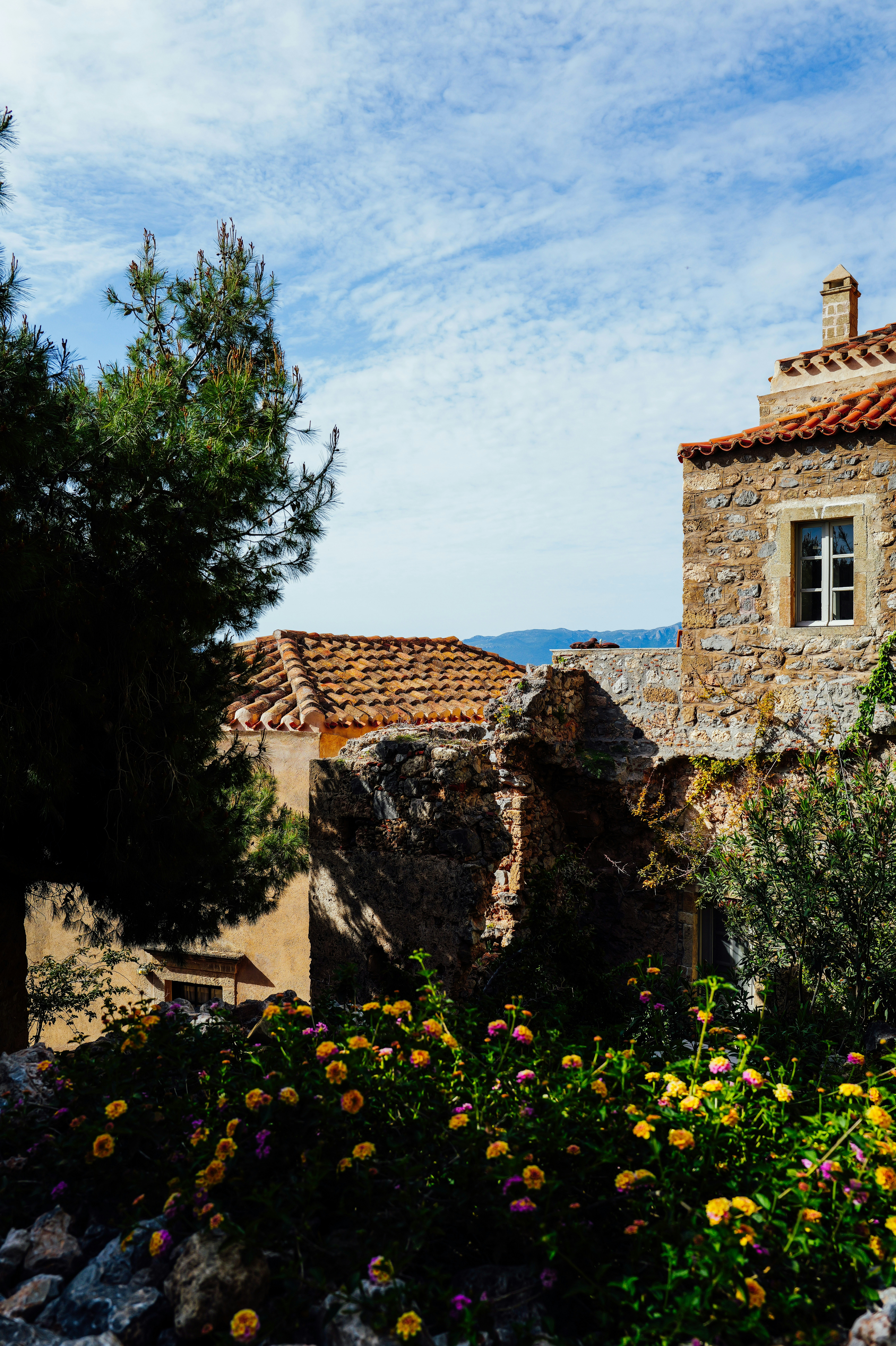 Photo by adrienolichon