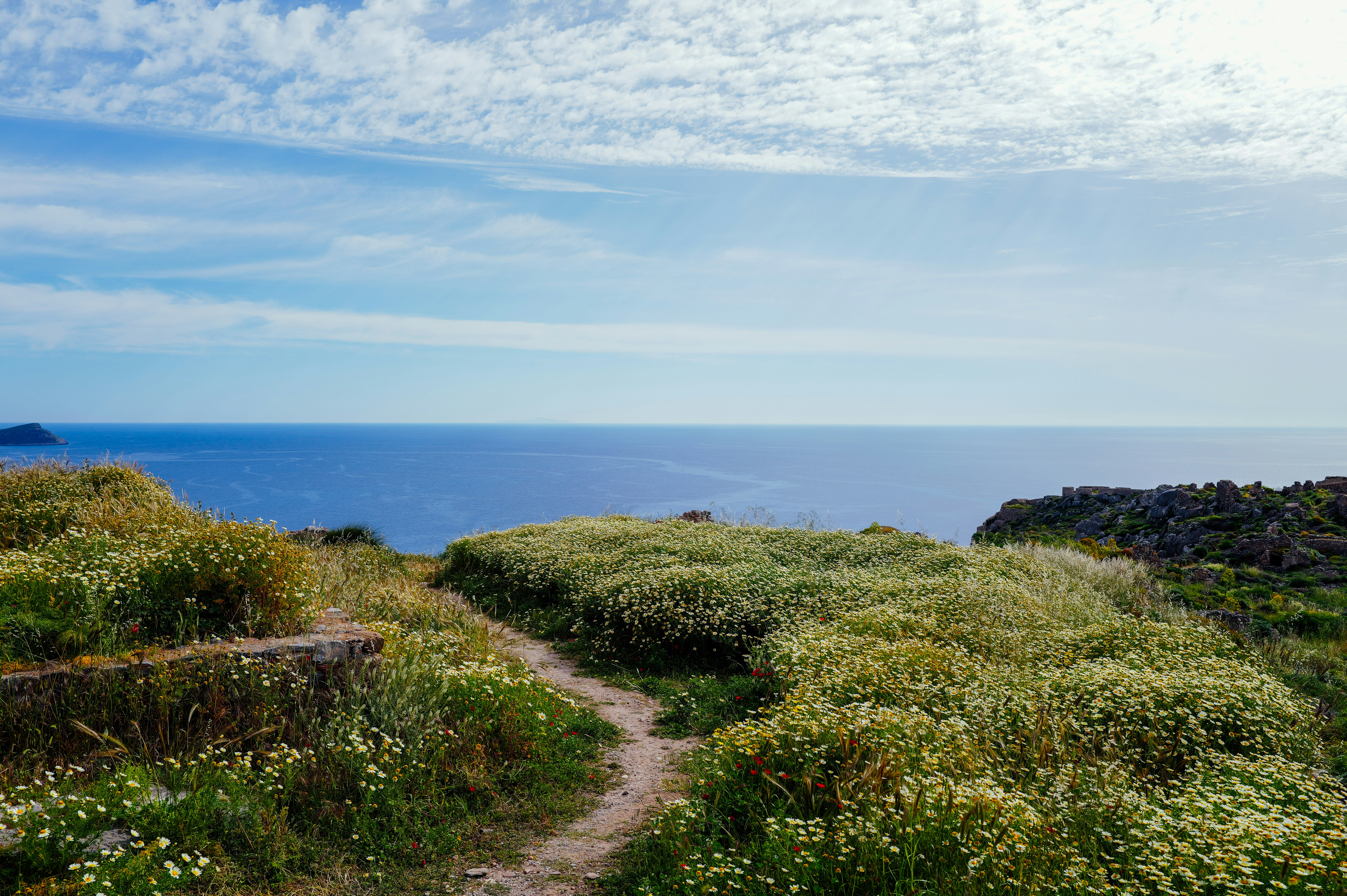 Photo by adrienolichon