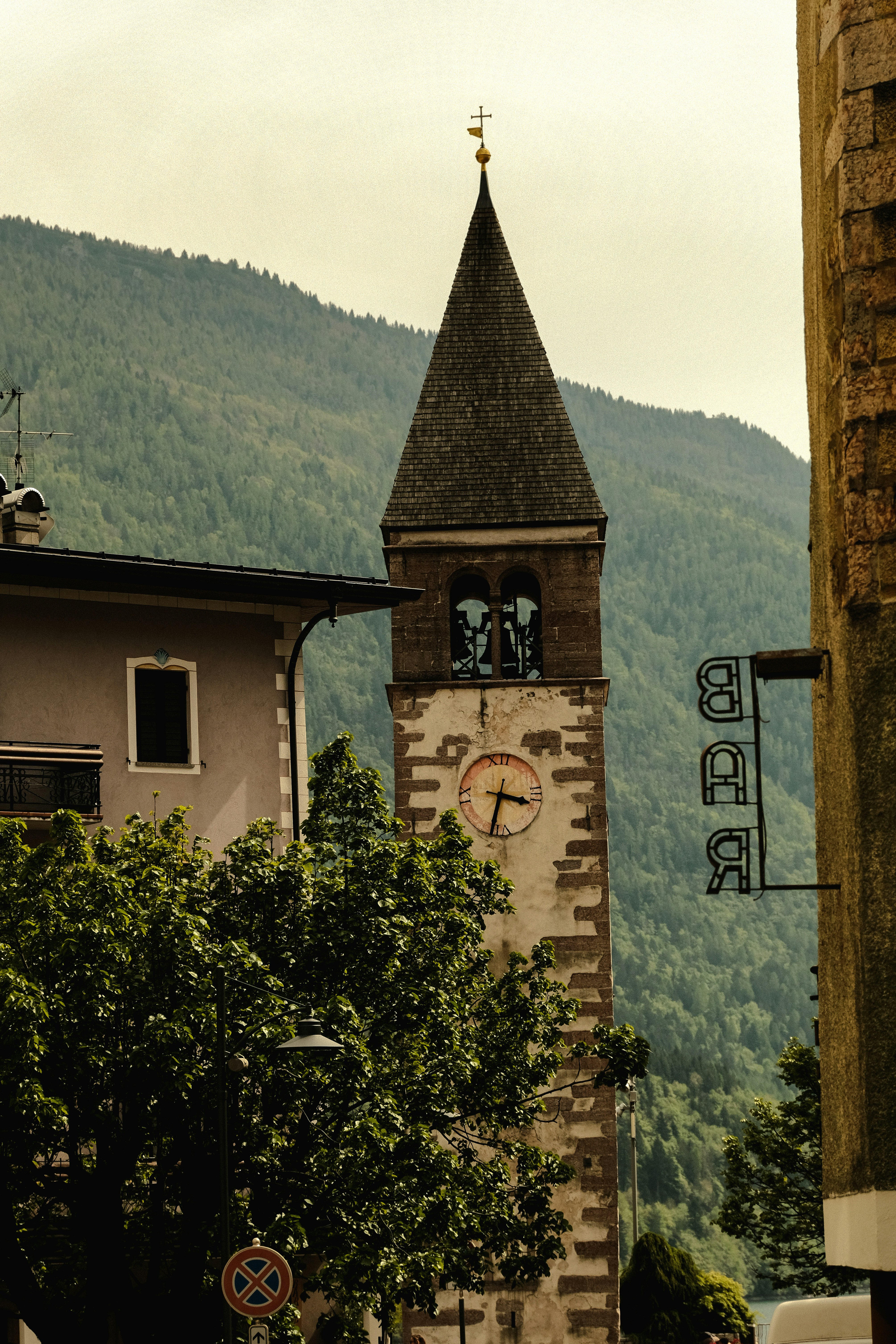 Photo by denisaficau