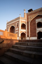 Humayun's tomb showcases beautiful mughal architecture.
